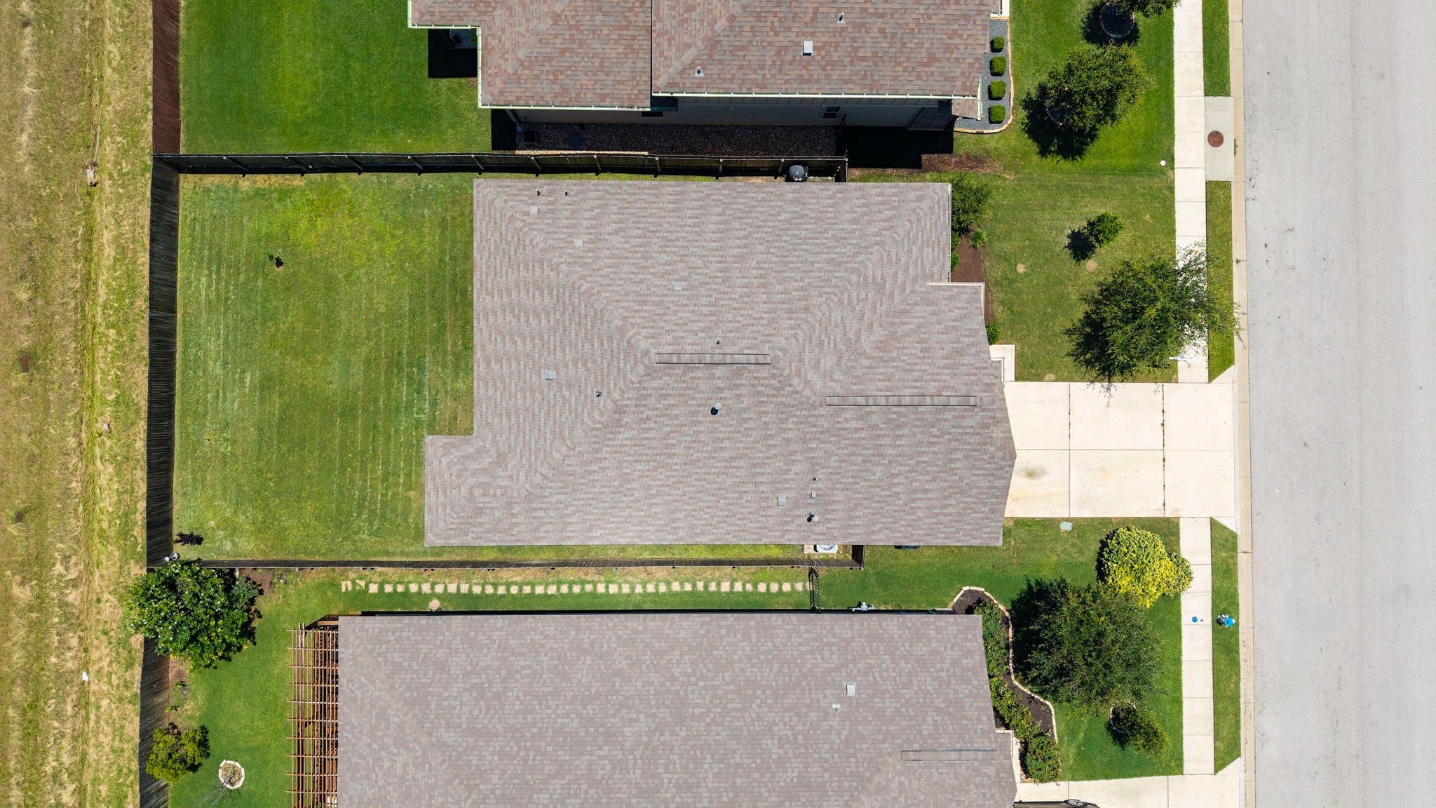 main property photo 24