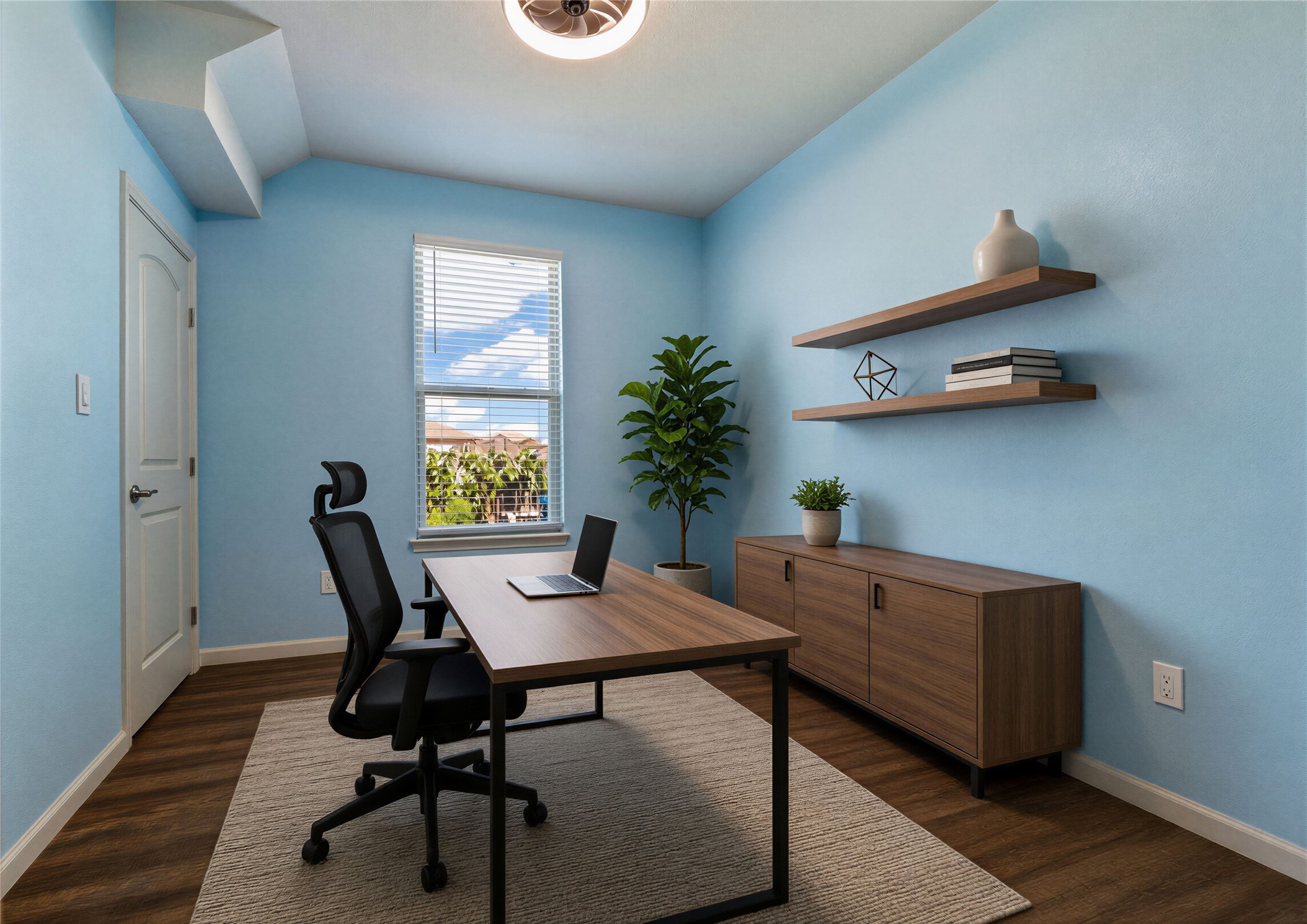main property photo 19