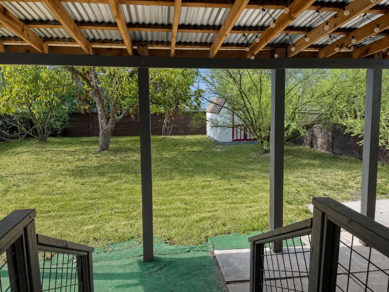 main property photo 32
