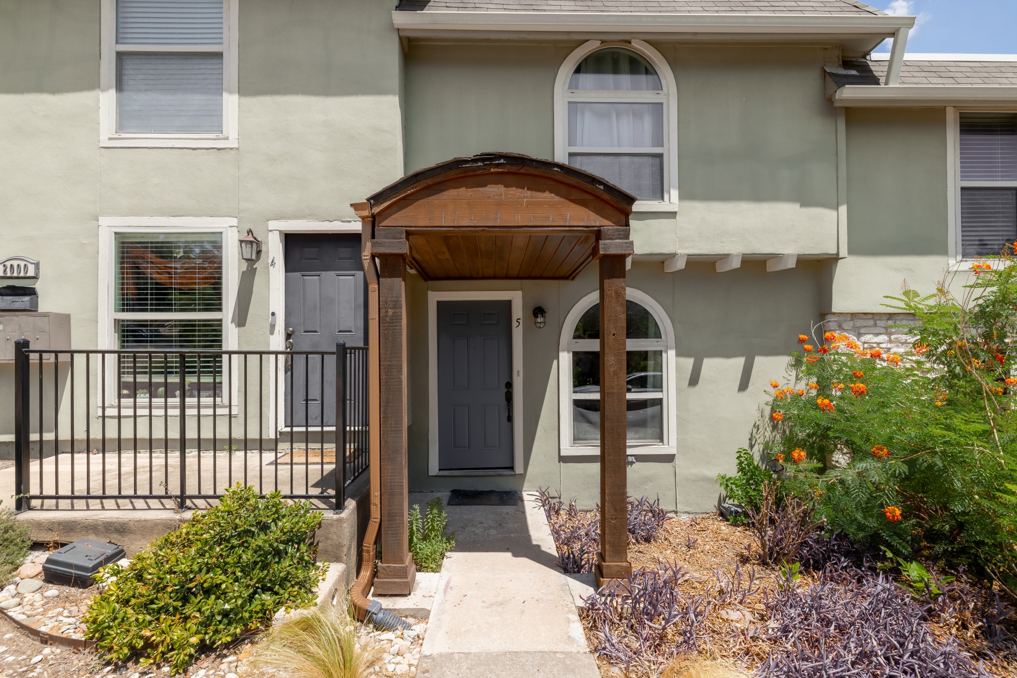 main property photo 24