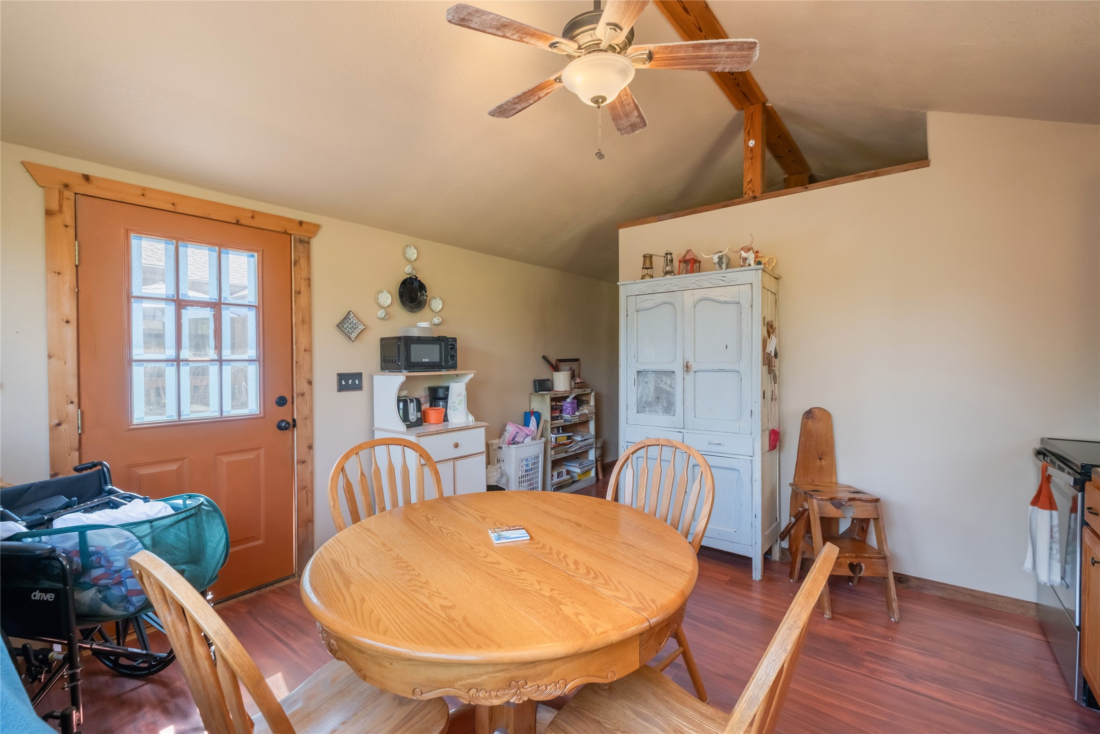 main property photo 23