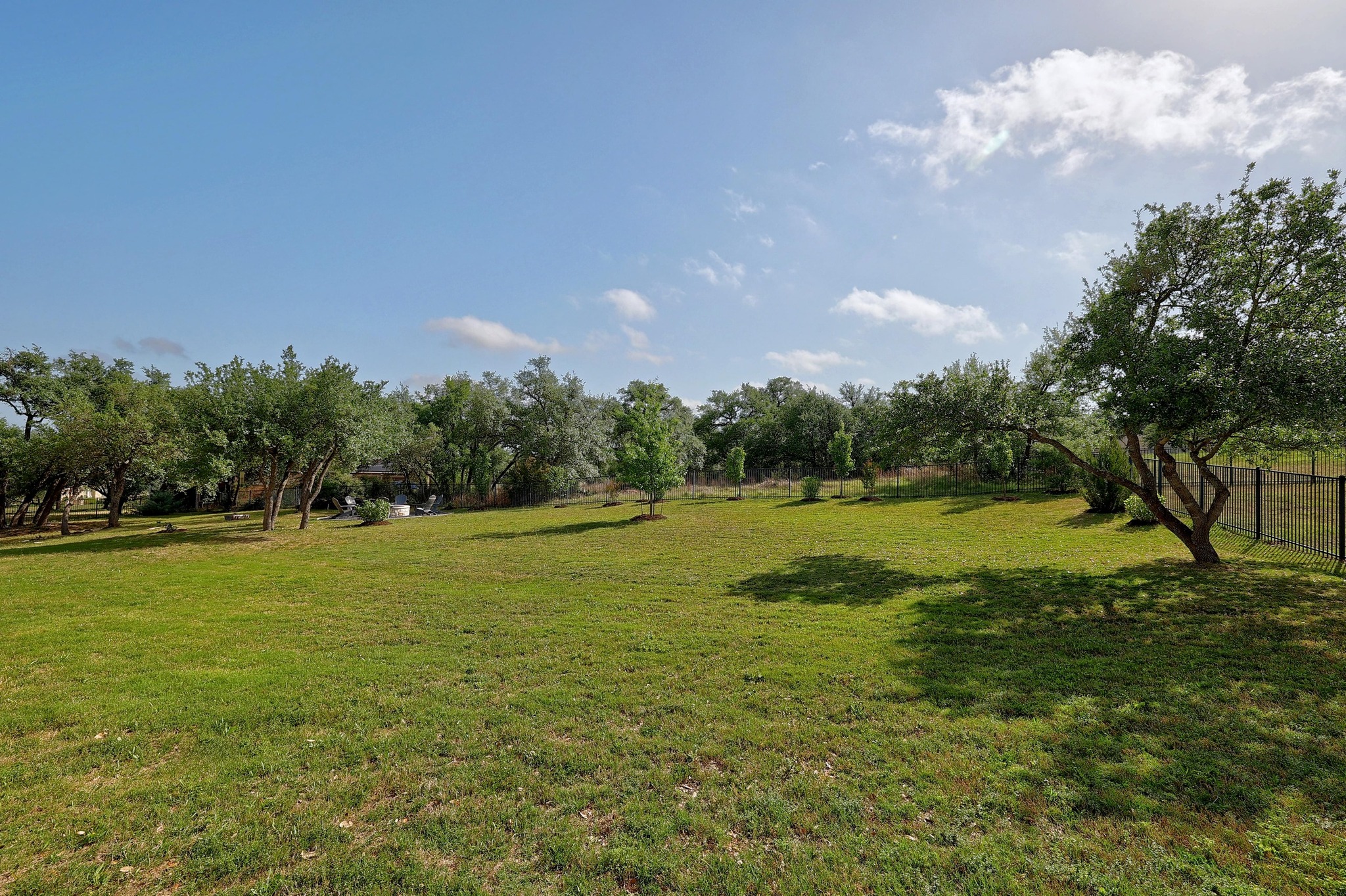 main property photo 30