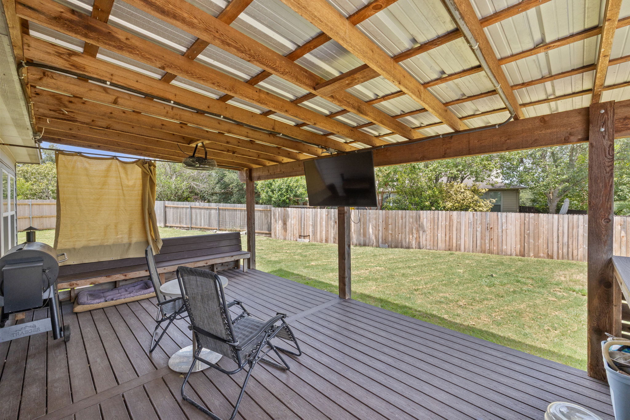 main property photo 29