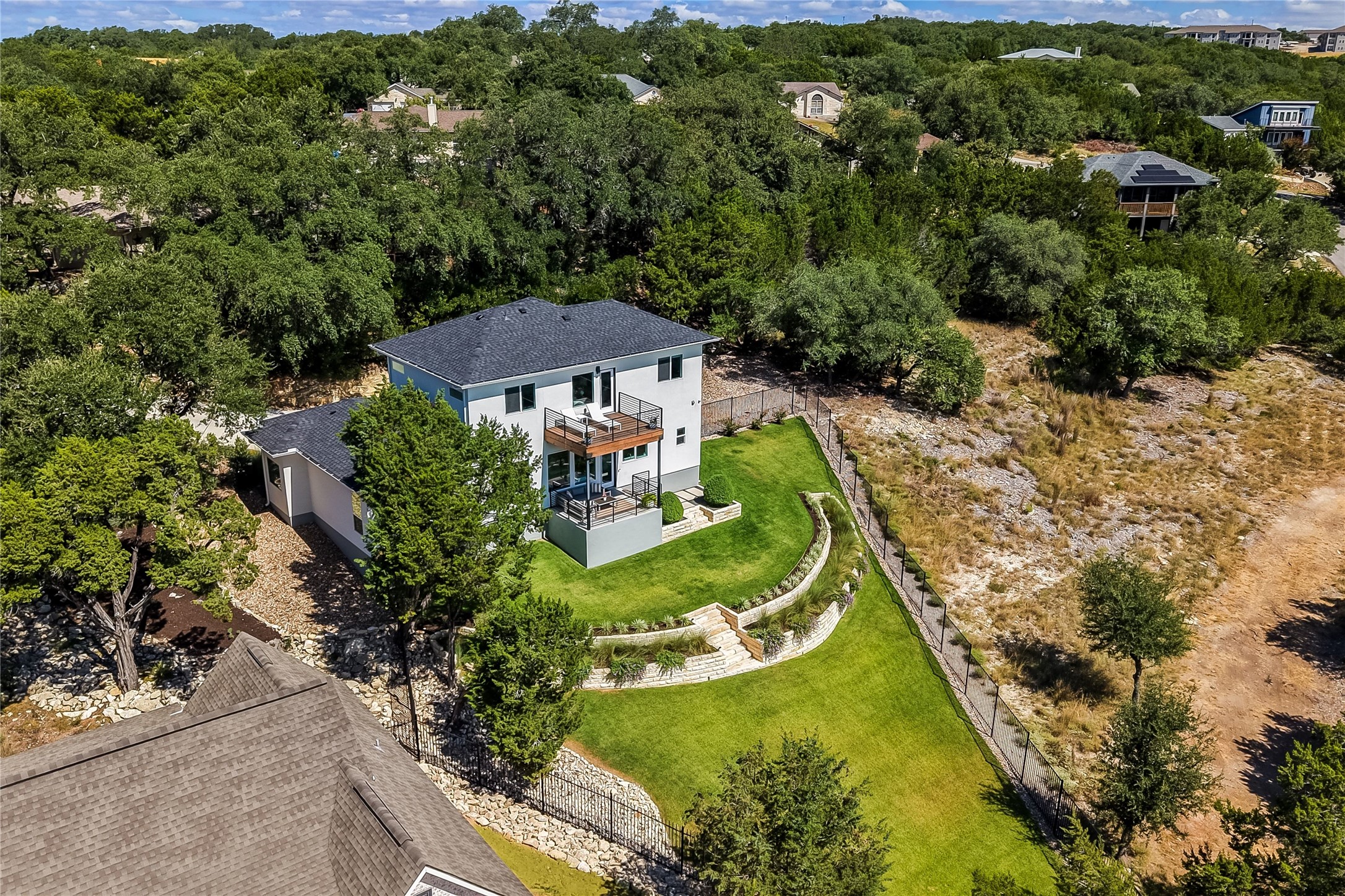 main property photo 32
