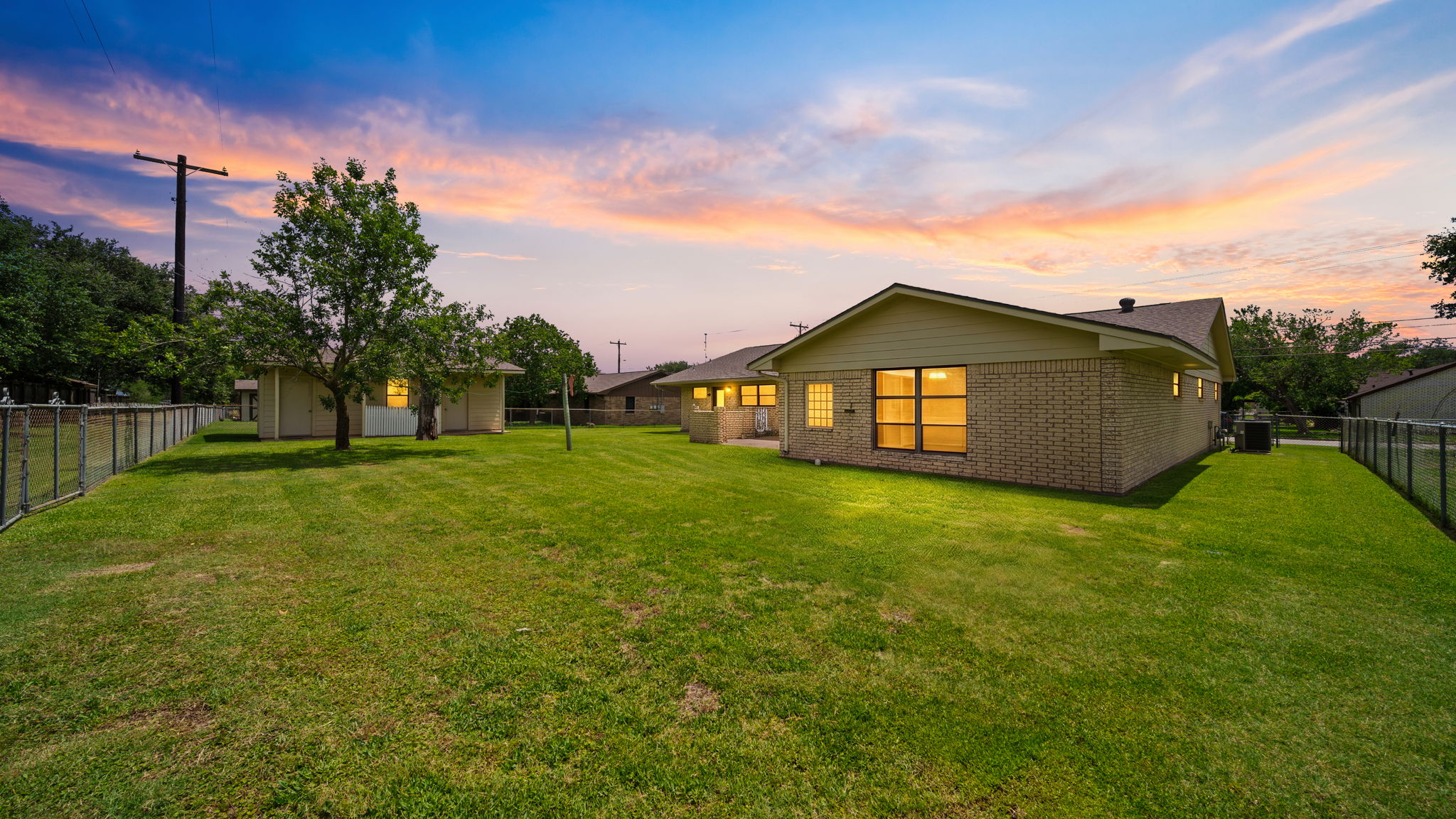 main property photo 29