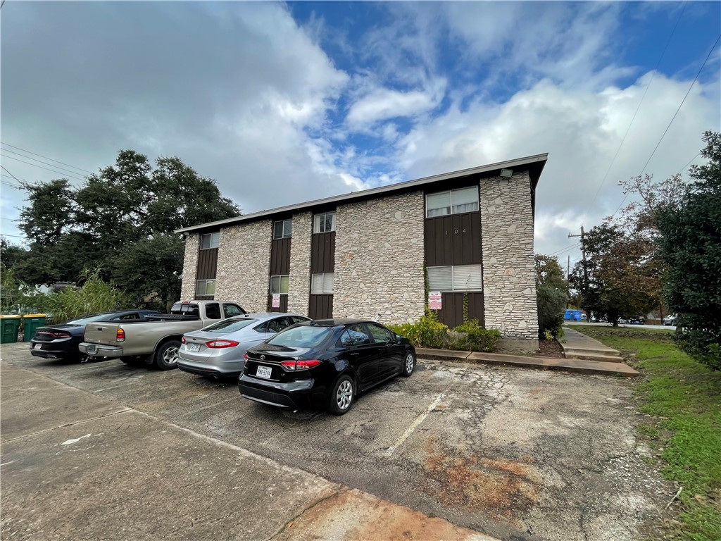 main property photo 6