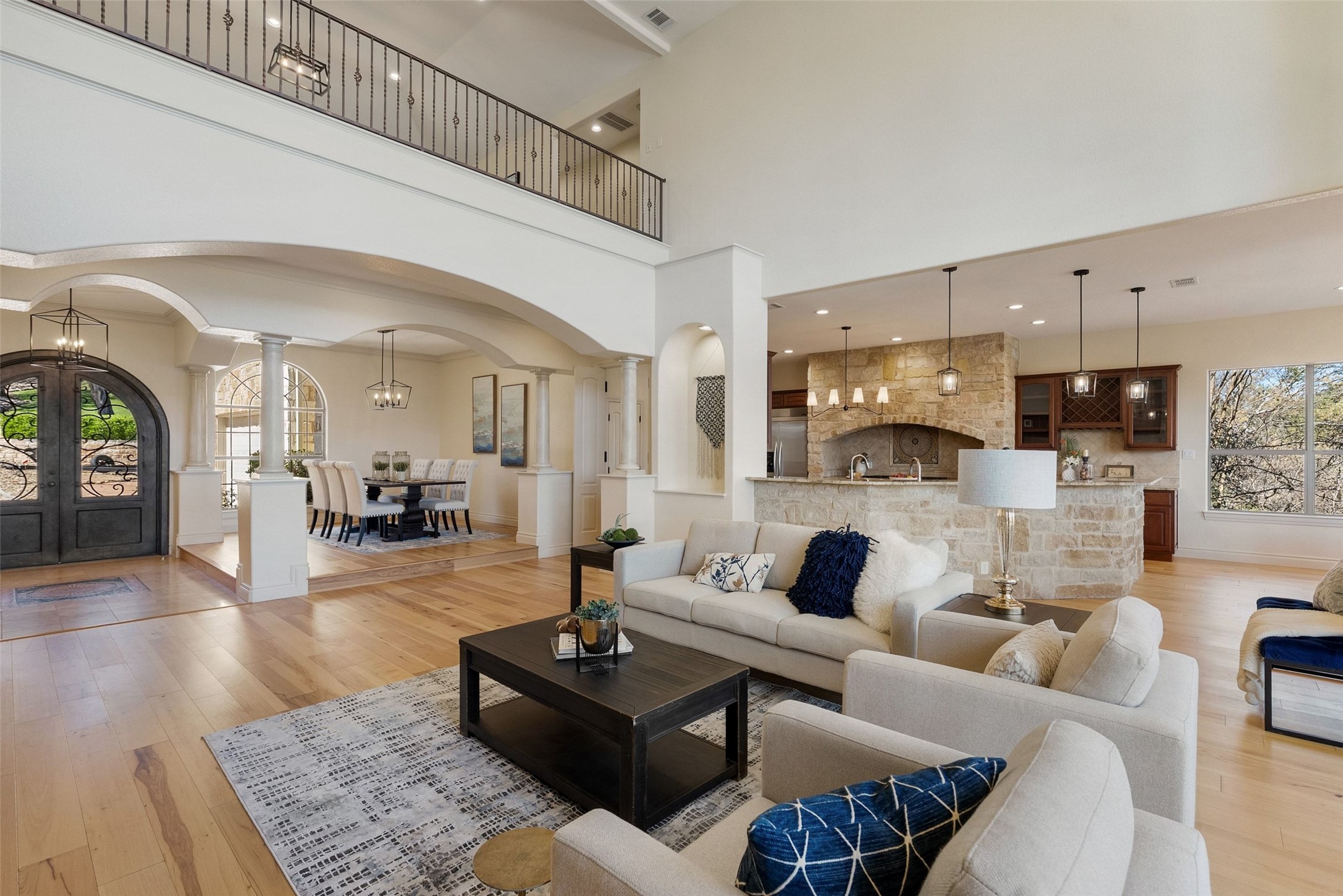 main property photo 12