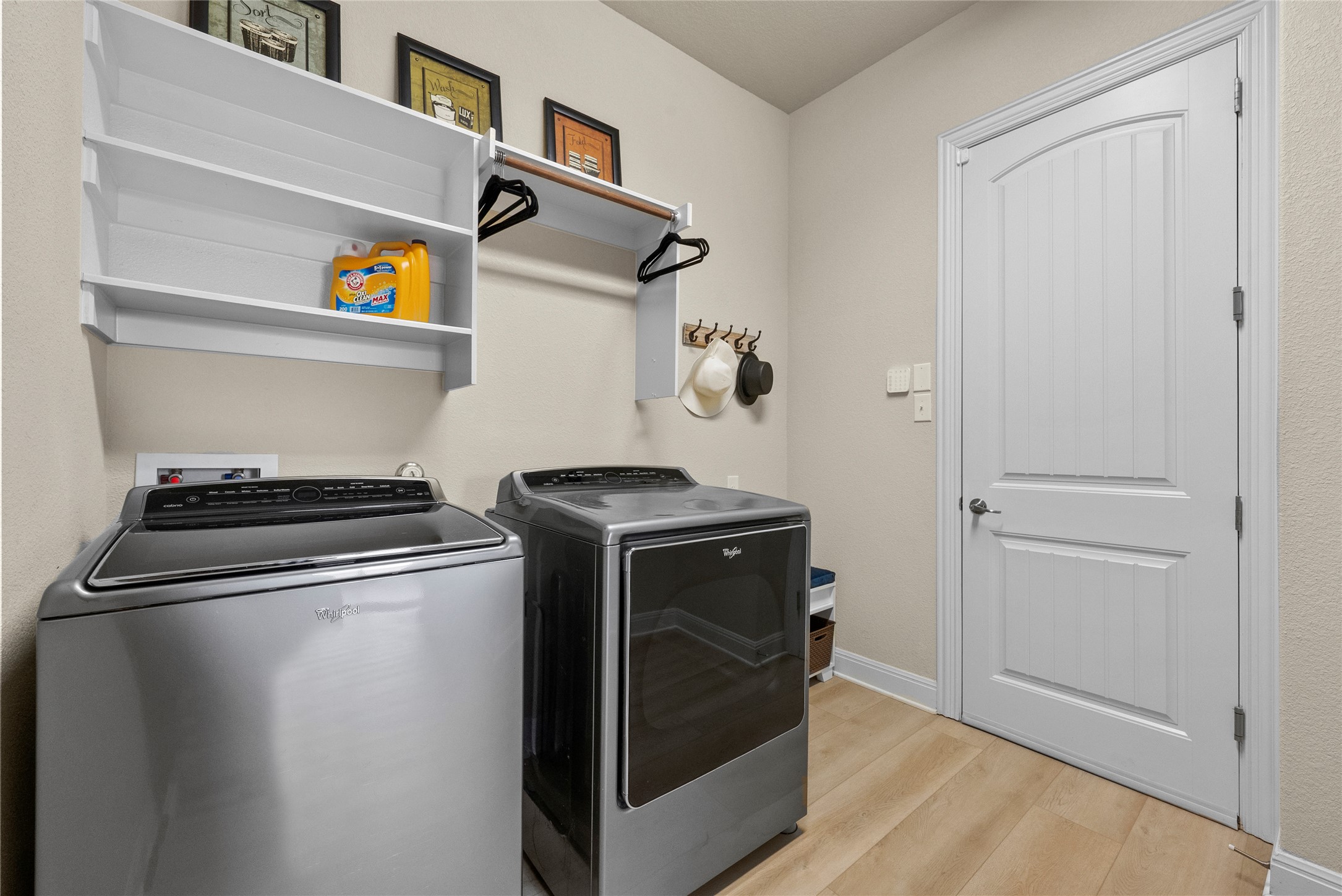 main property photo 17