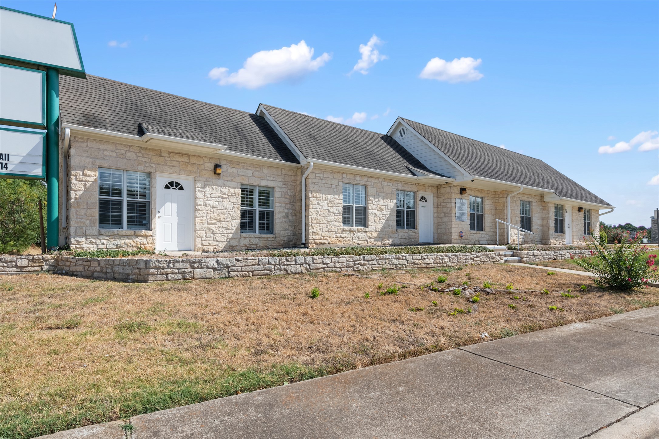 main property photo 39