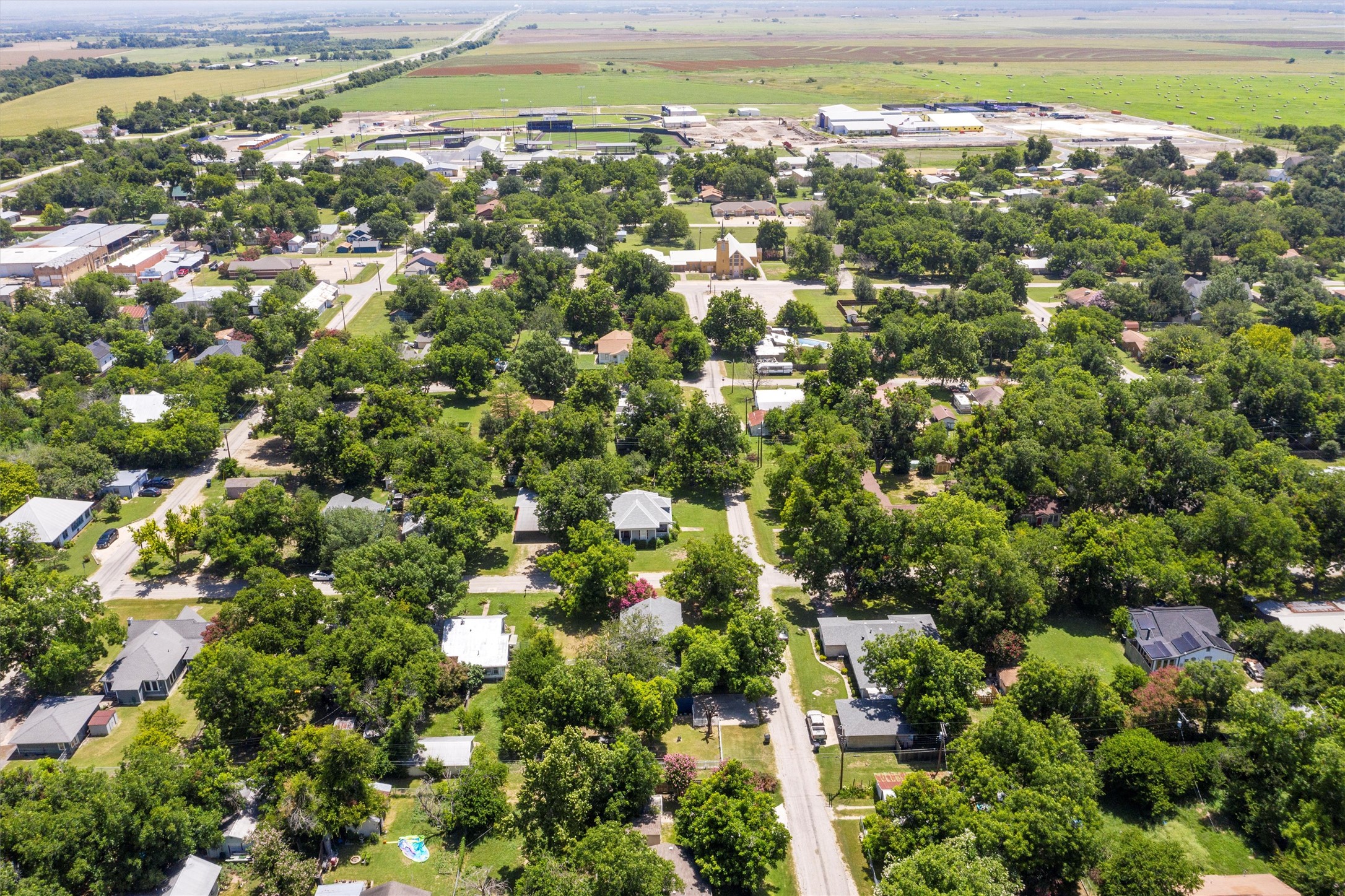 main property photo 32