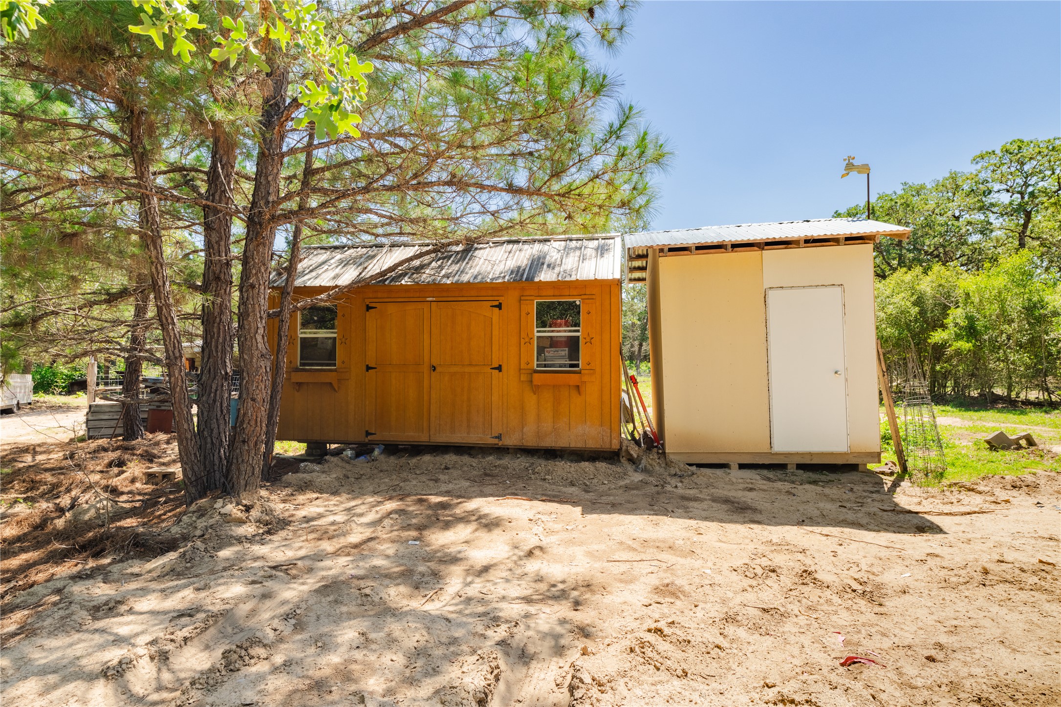 main property photo 25