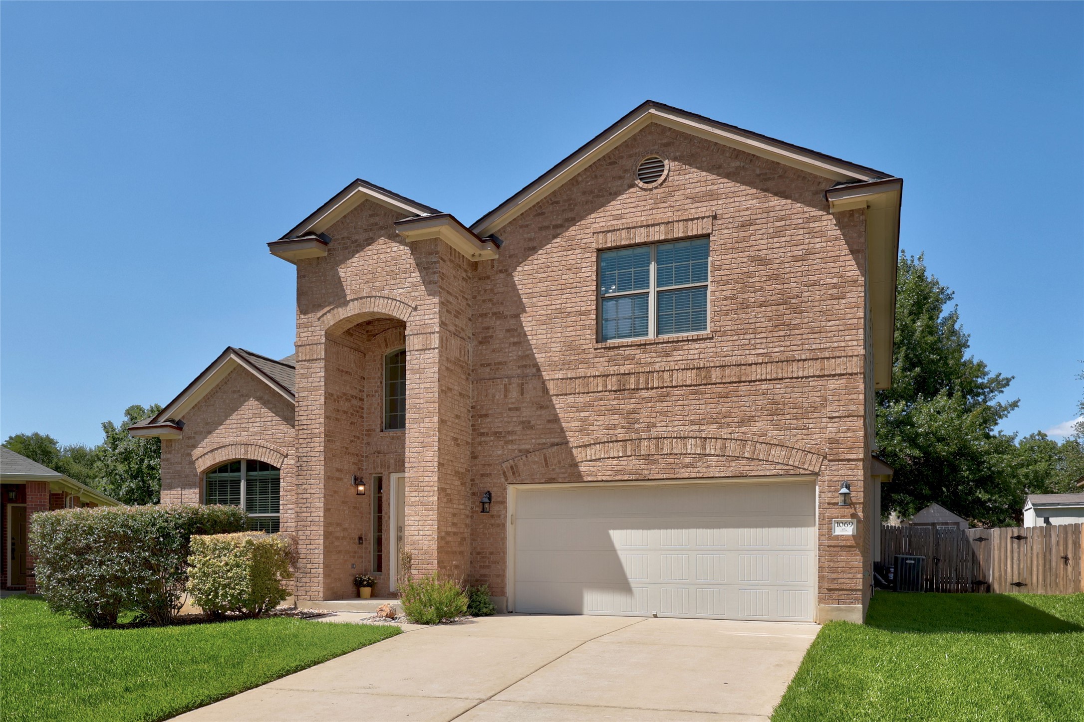 main property photo 26