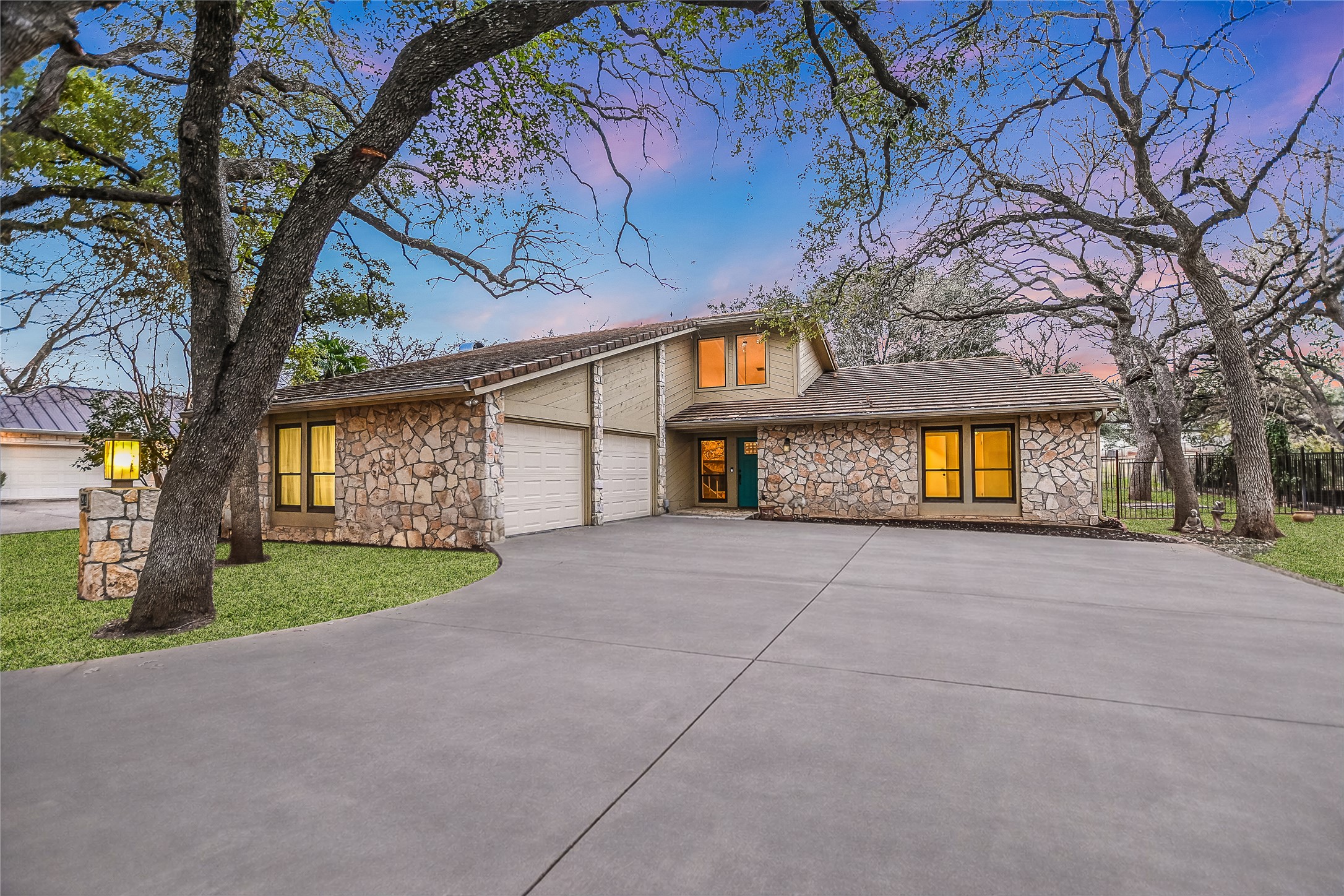 main property photo 35