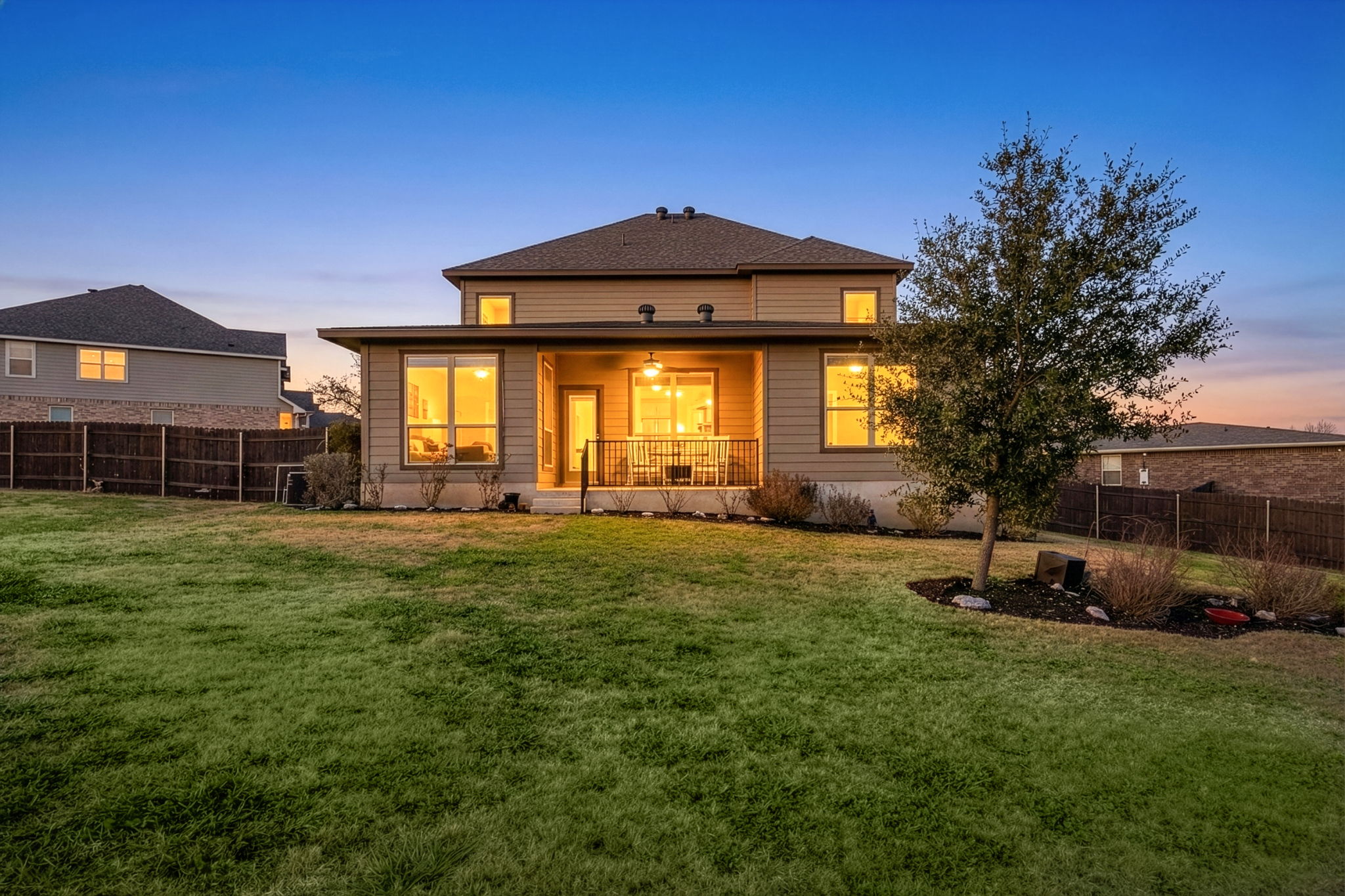 main property photo 4