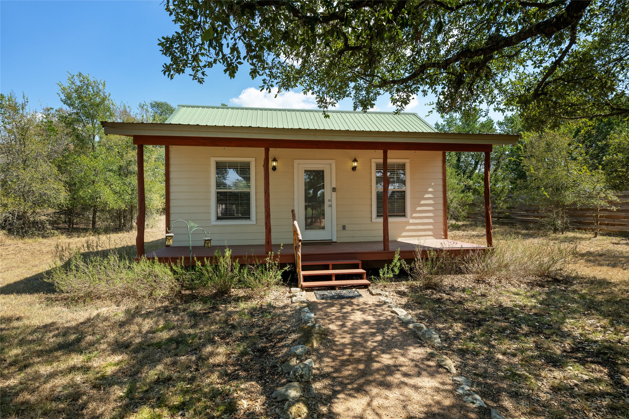 main property photo 30