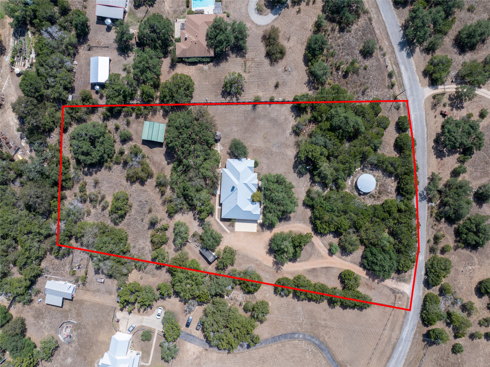 main property photo 37