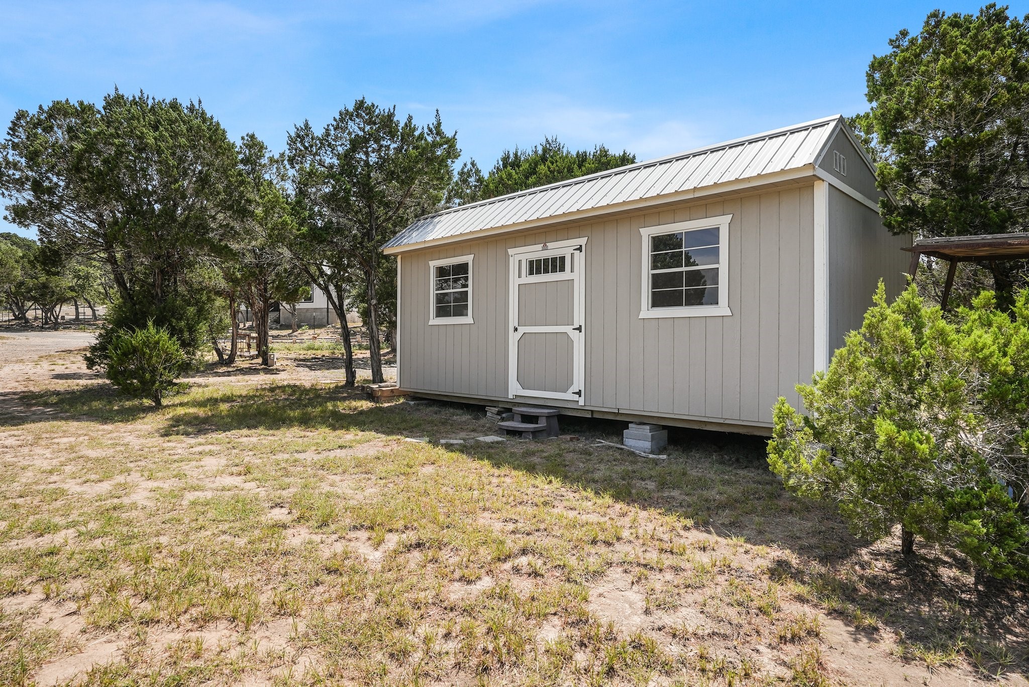 main property photo 24