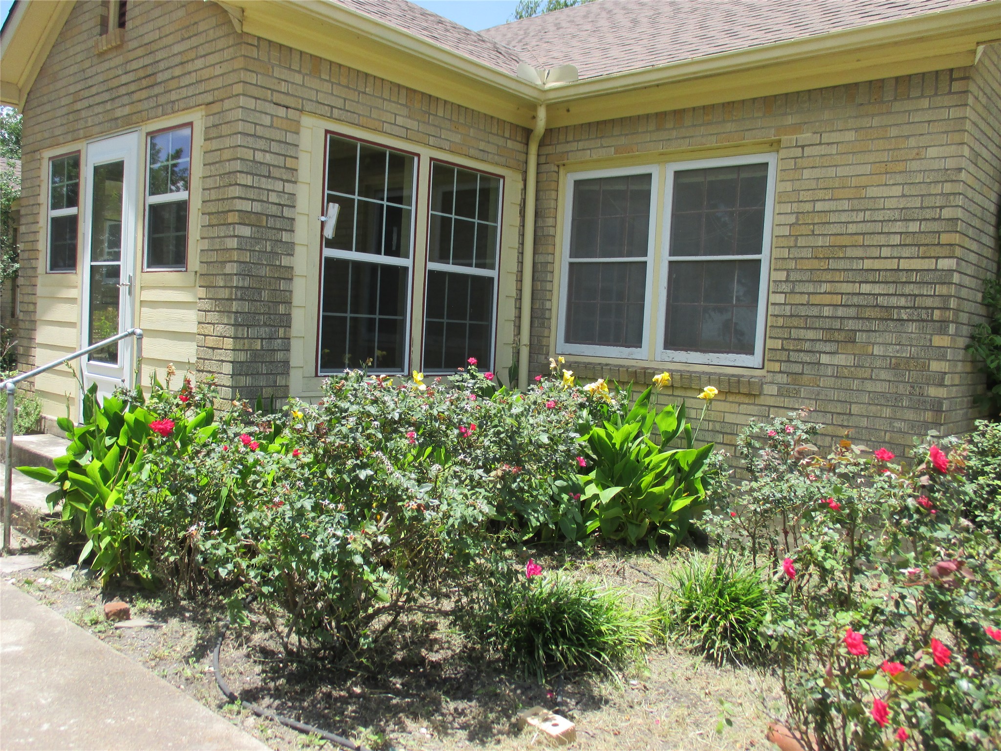 main property photo 19
