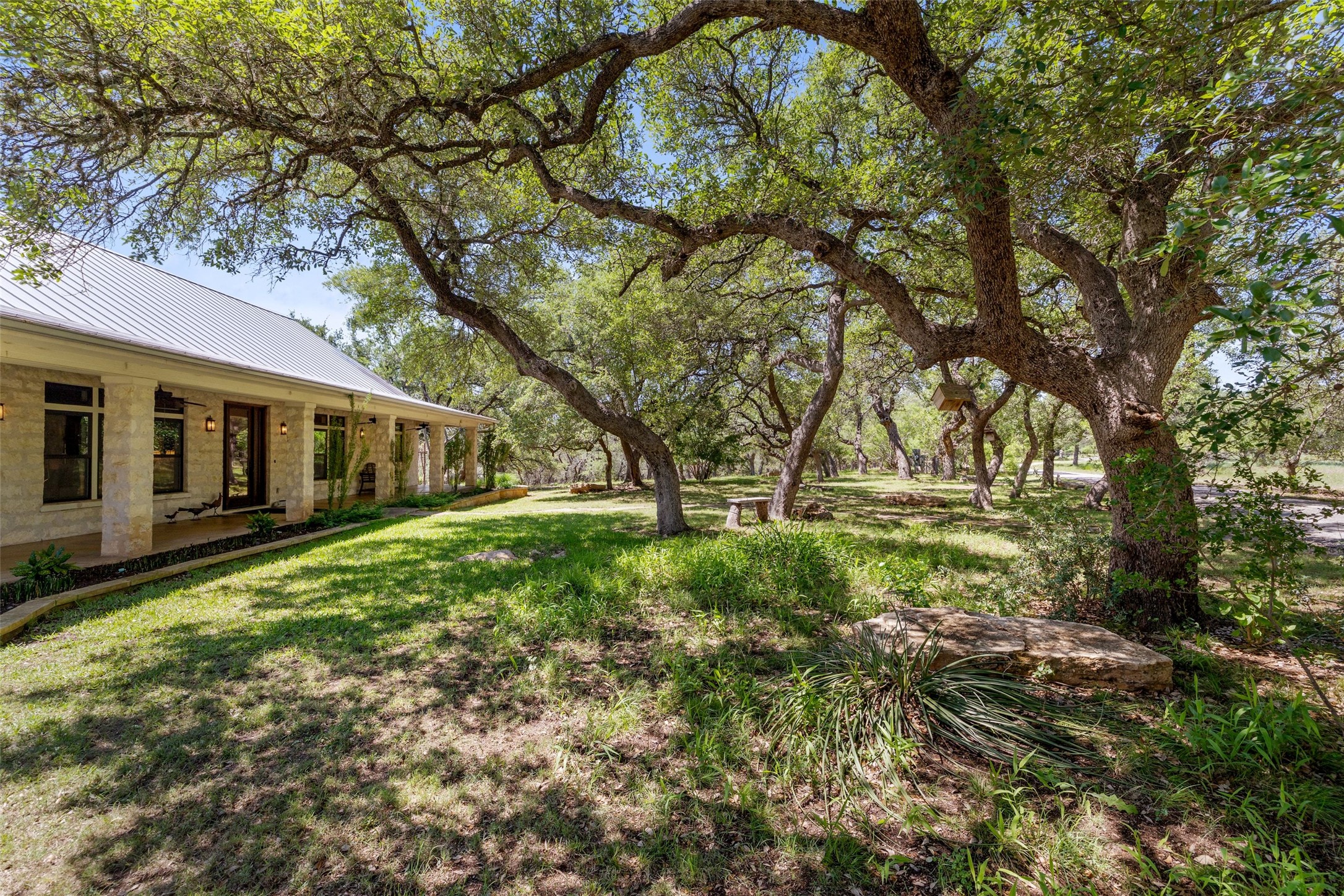 main property photo 29