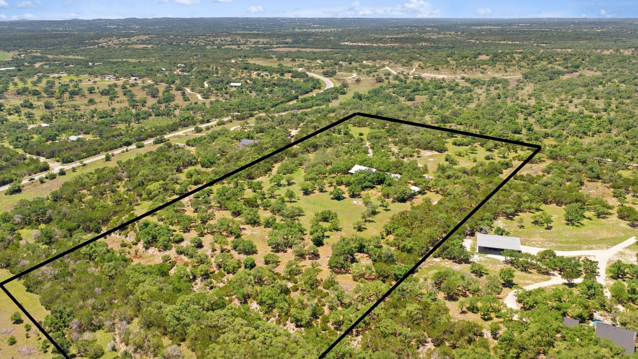 main property photo 37