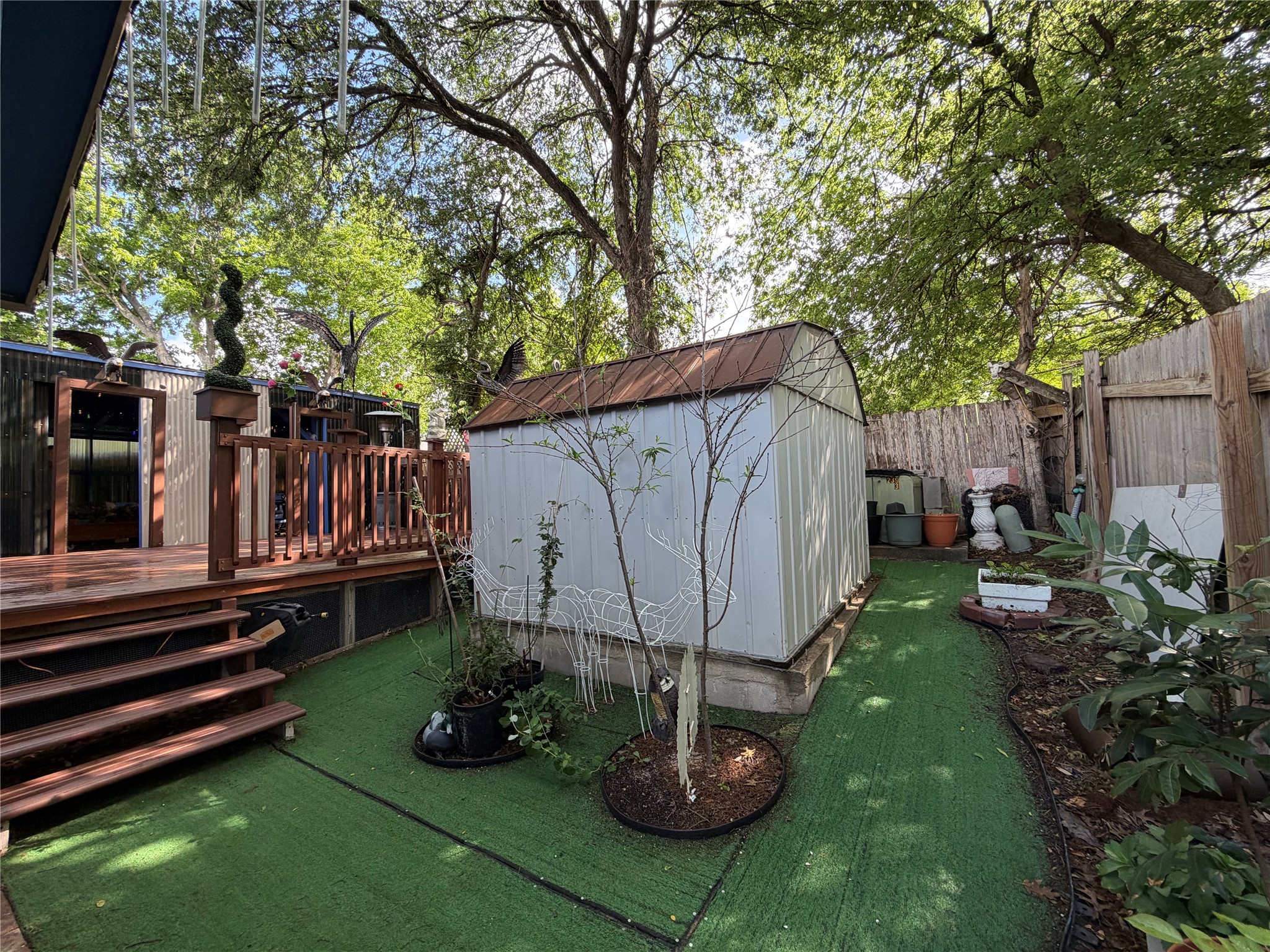 main property photo 36