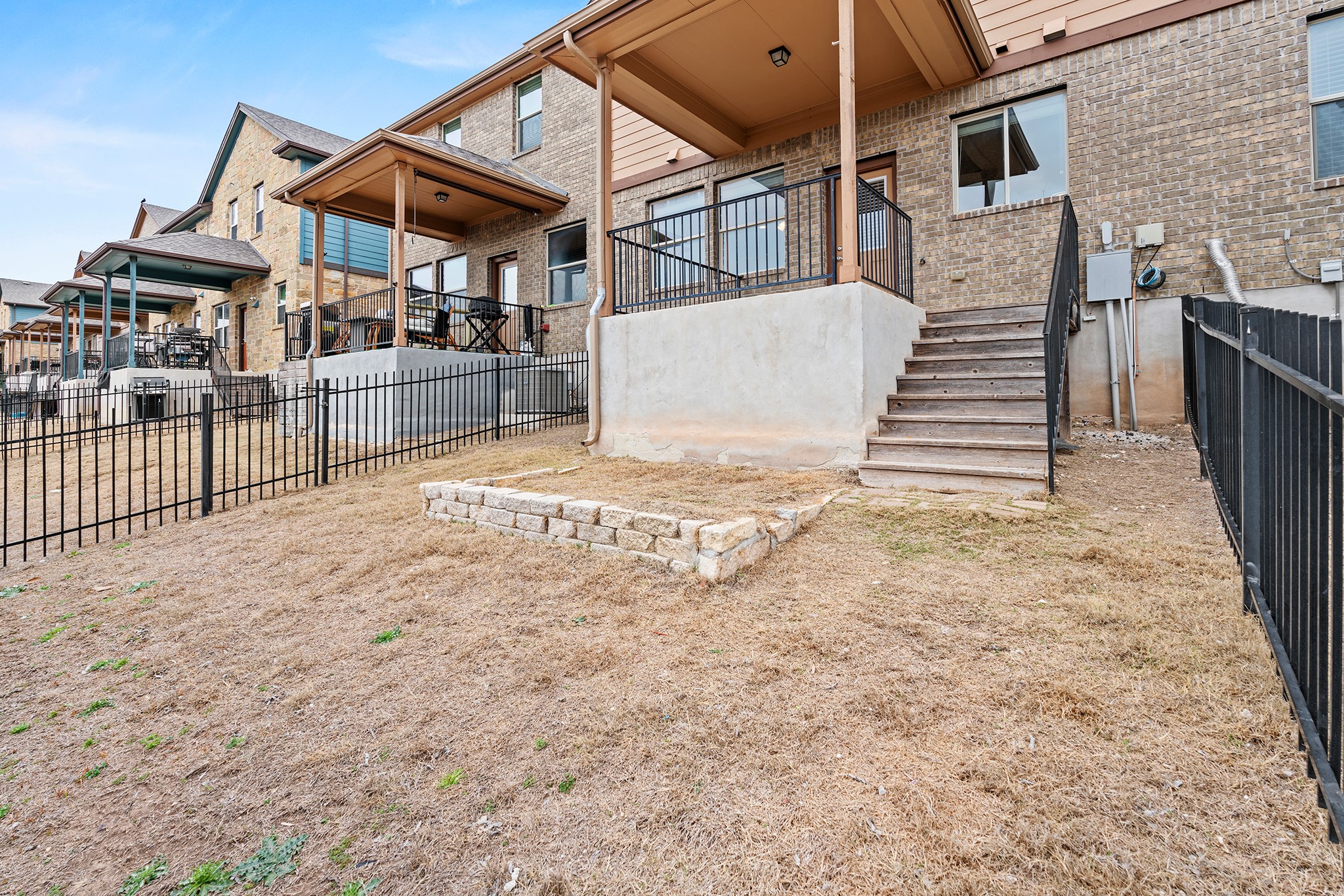 main property photo 24