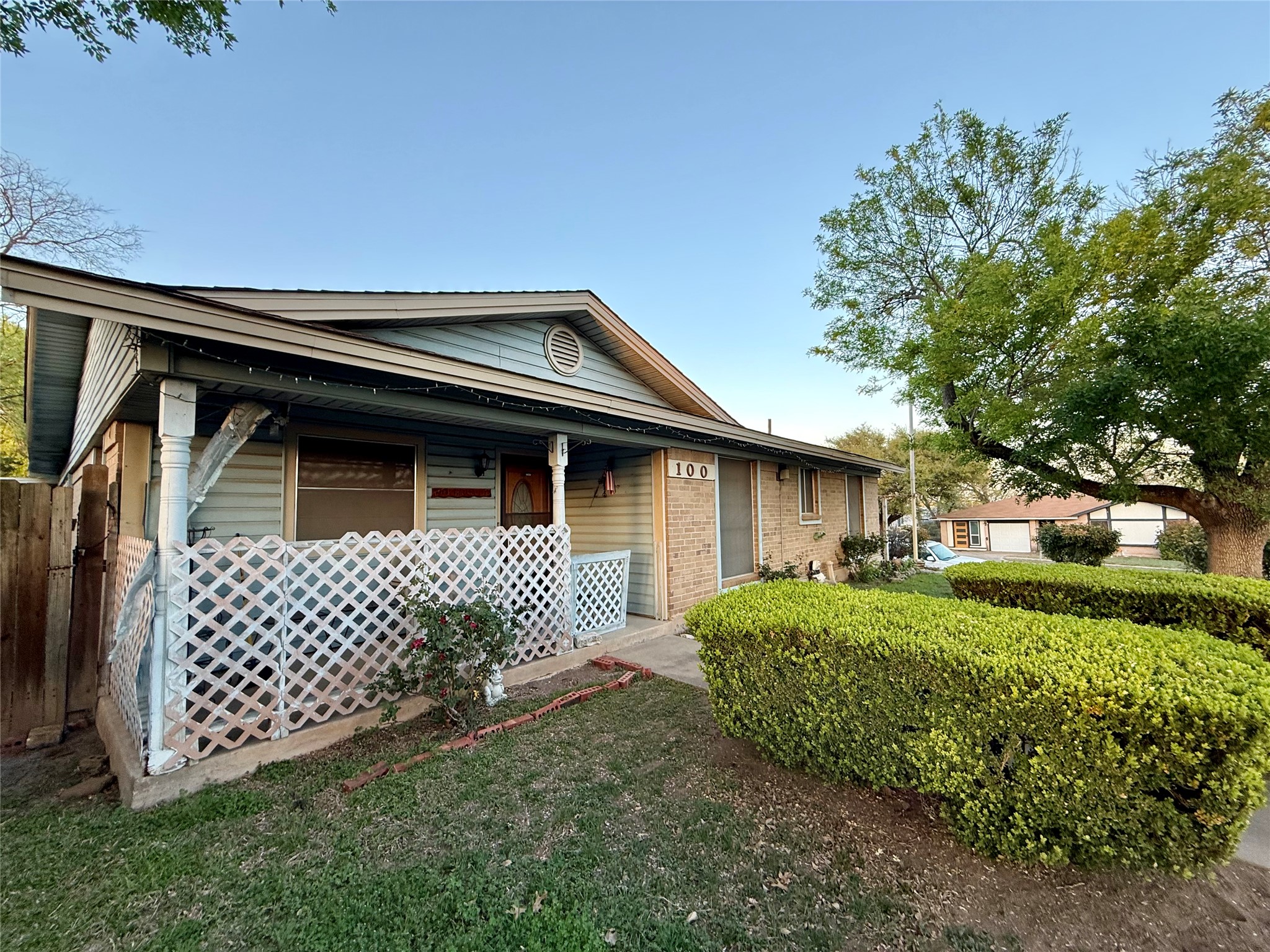 main property photo 2