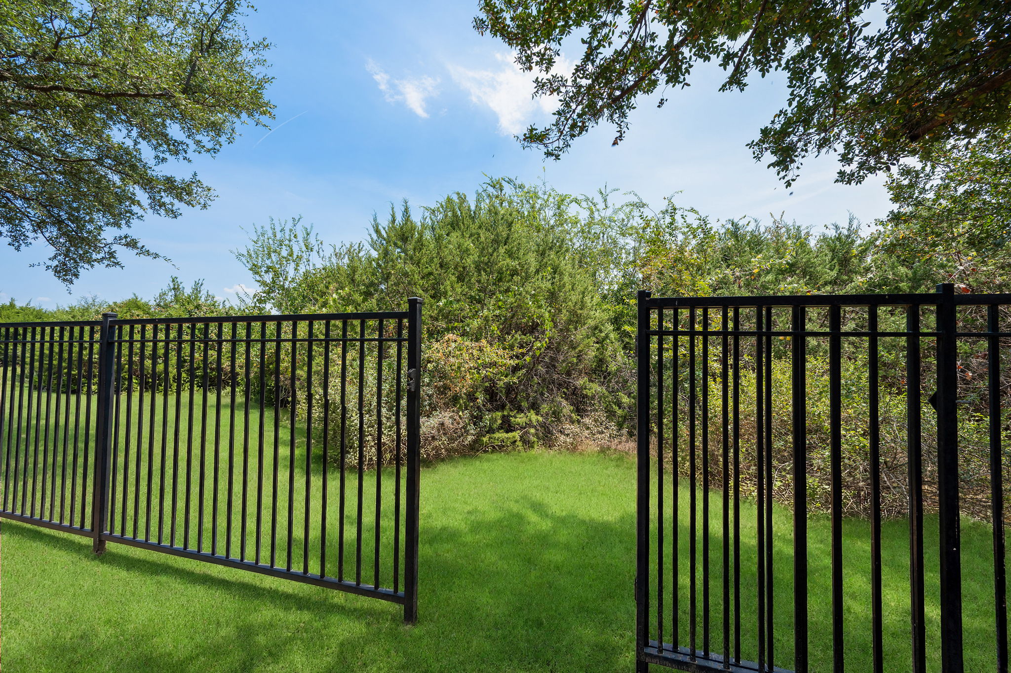 main property photo 26