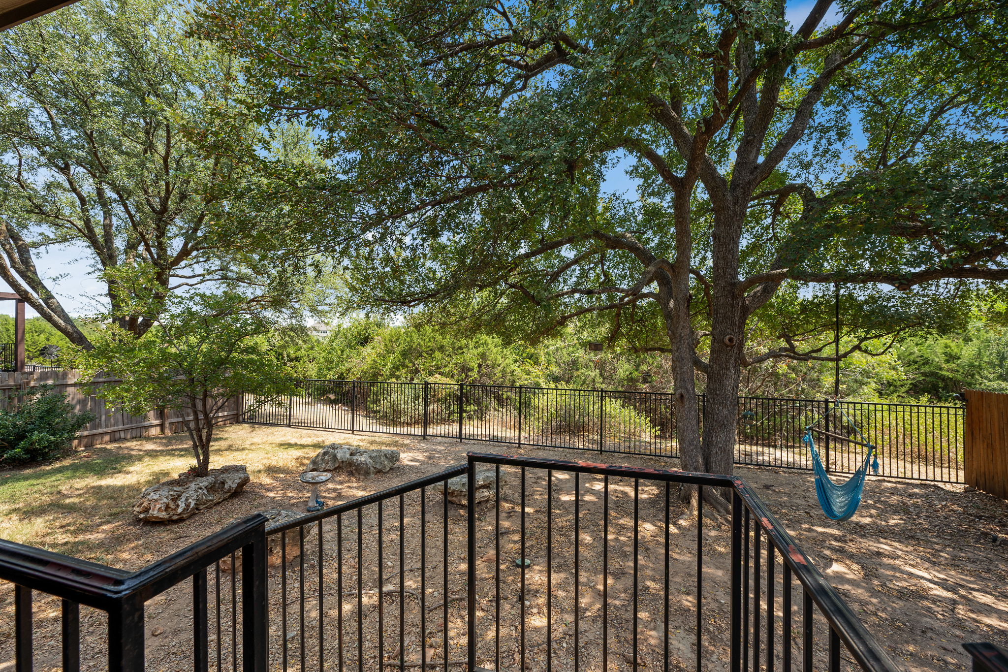 main property photo 32