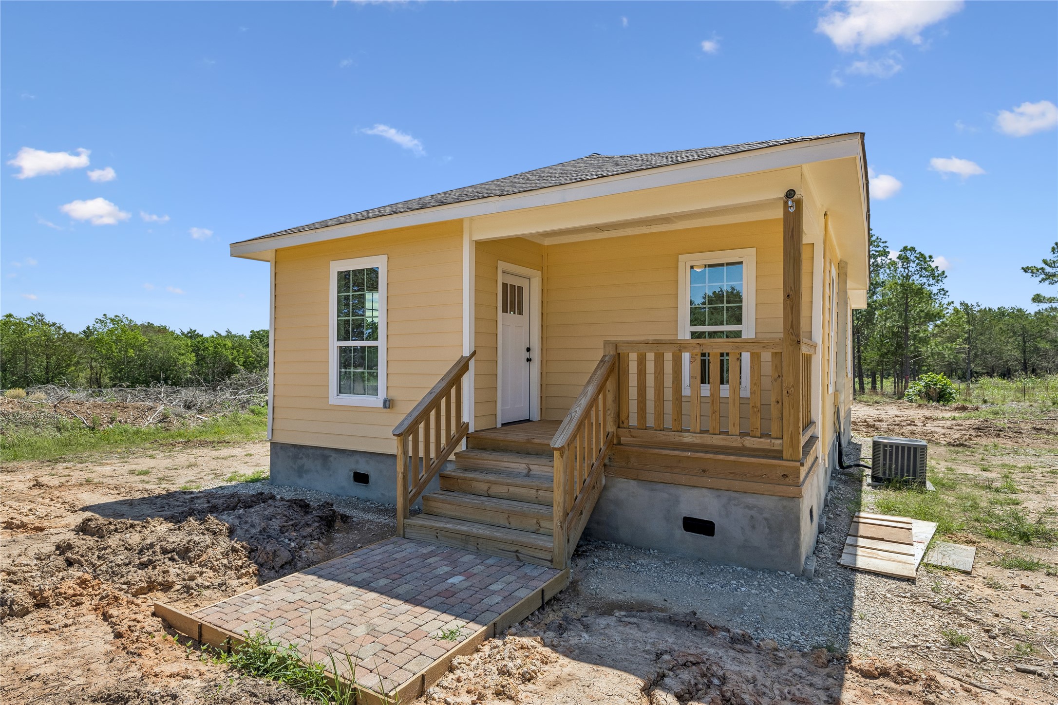 main property photo 25