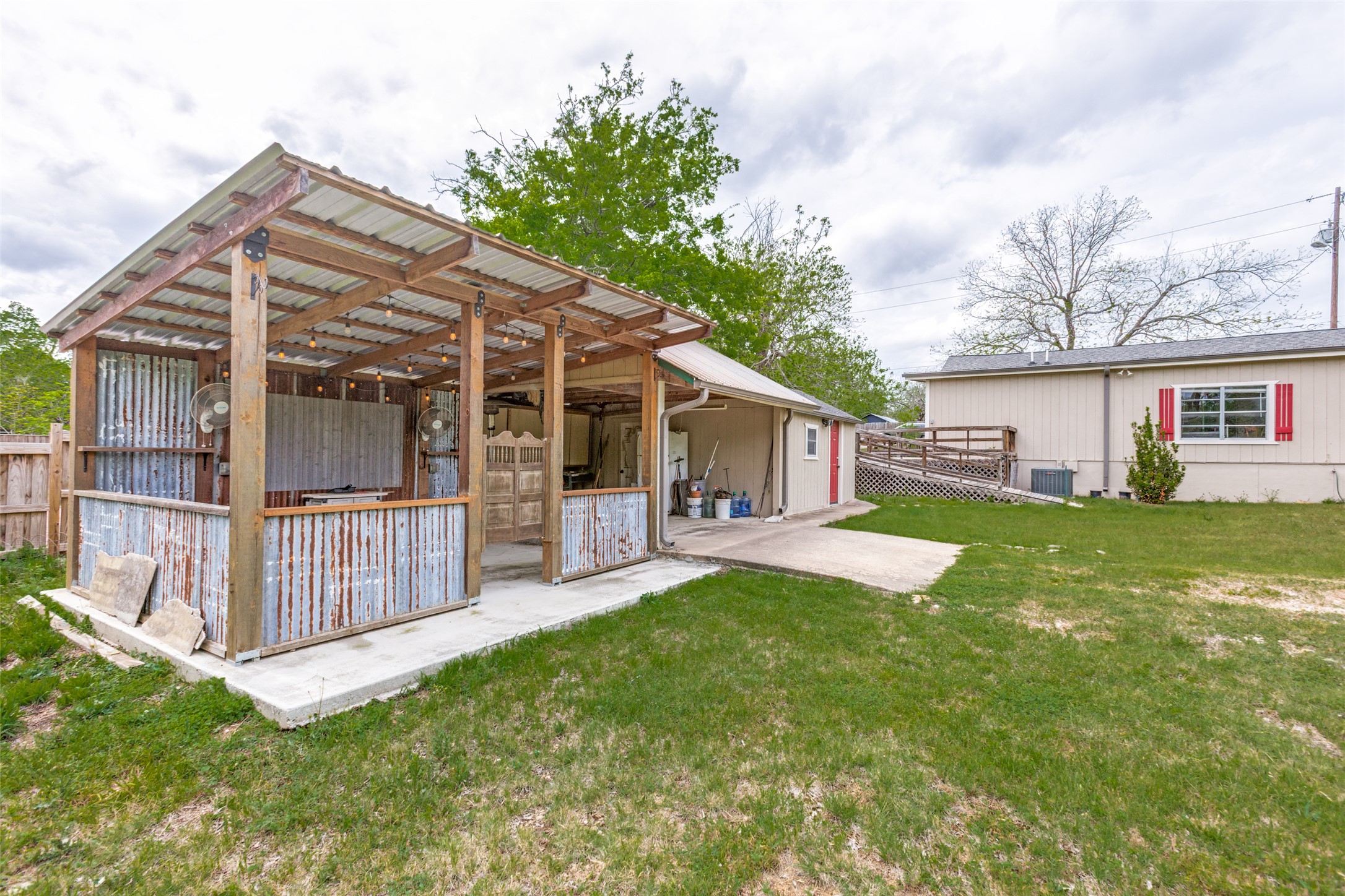 main property photo 21