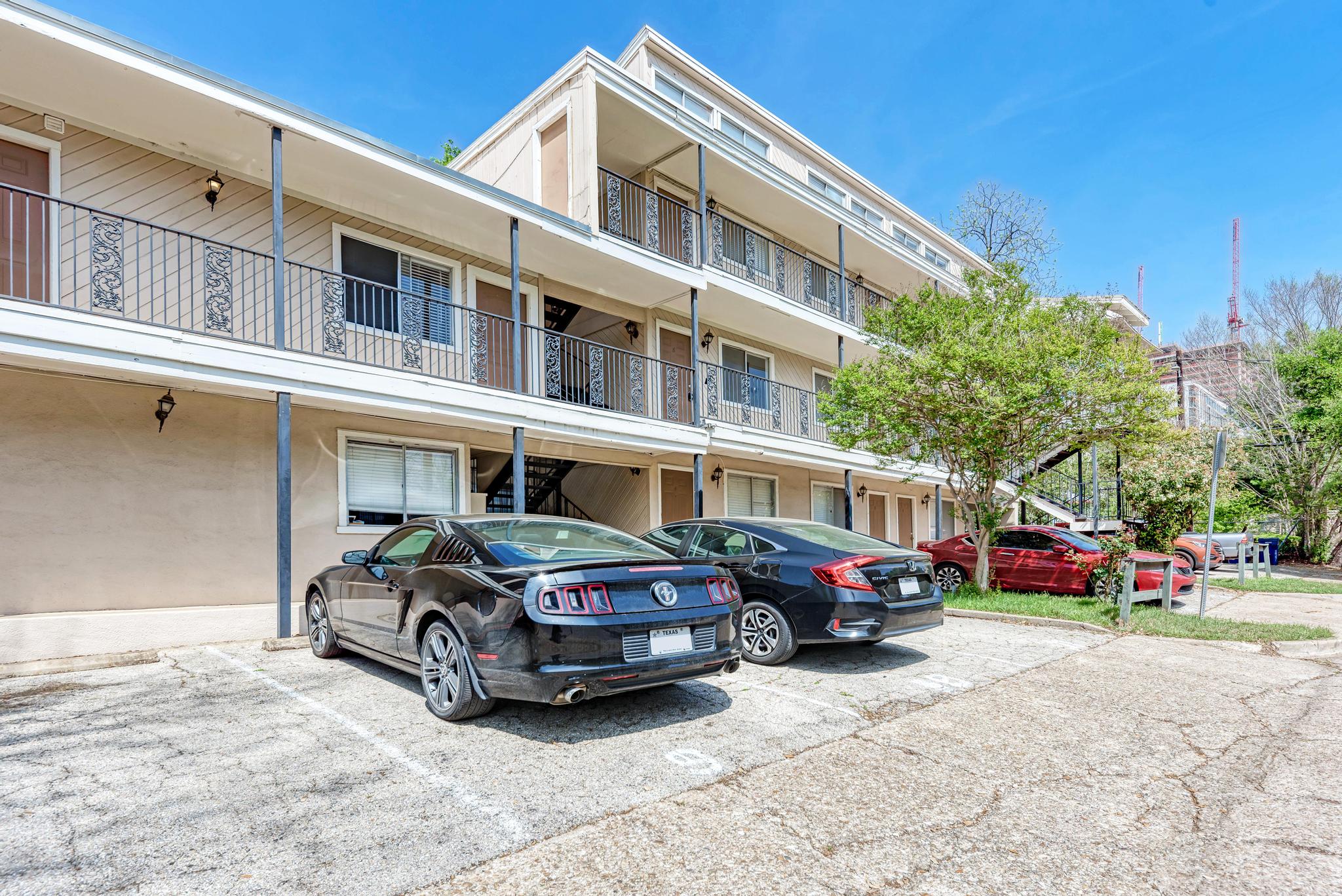 main property photo 17
