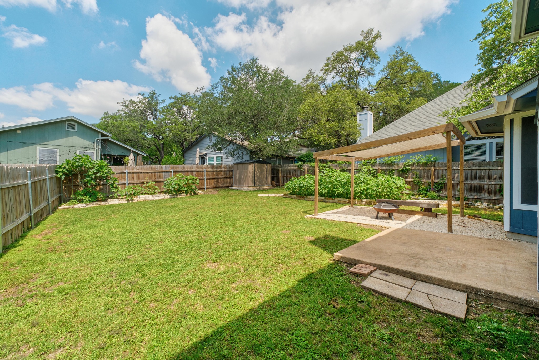 main property photo 29