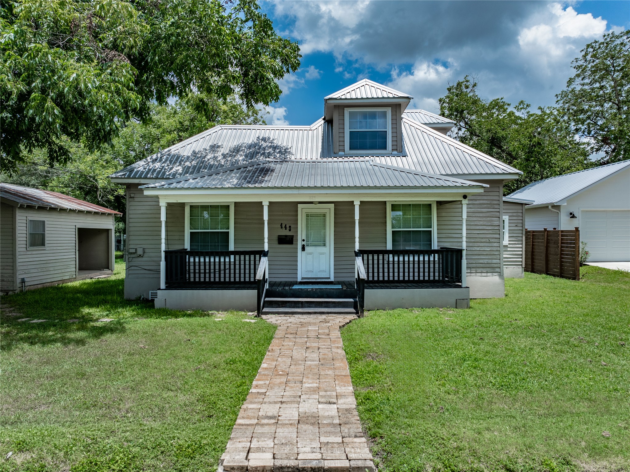 main property photo 1