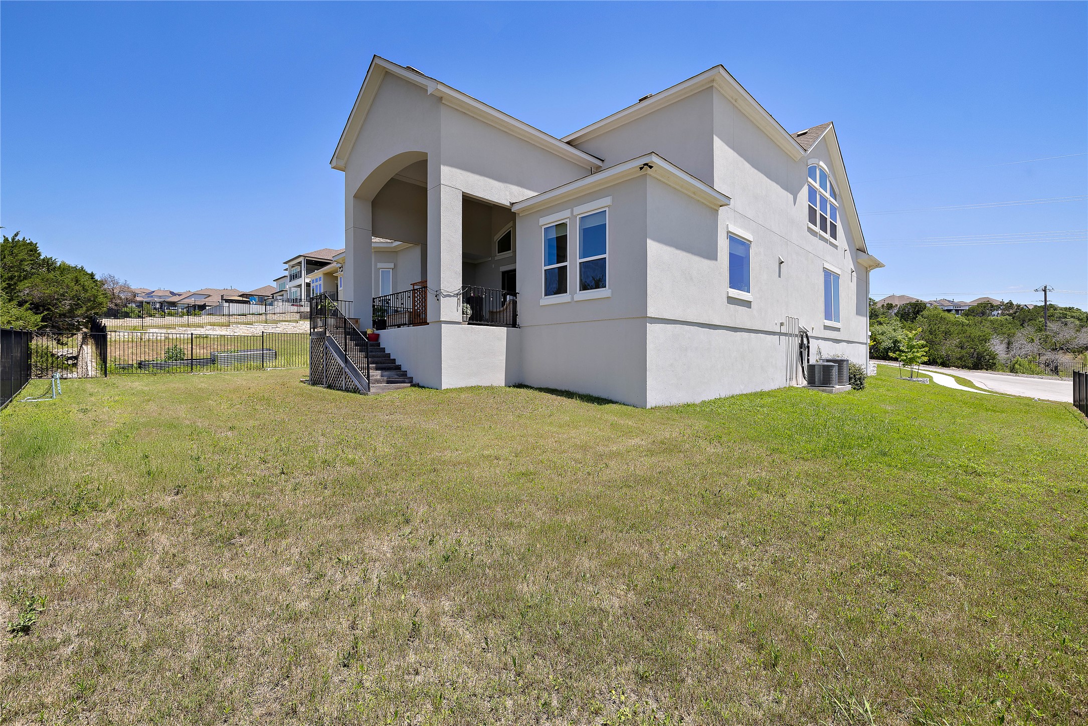 main property photo 38