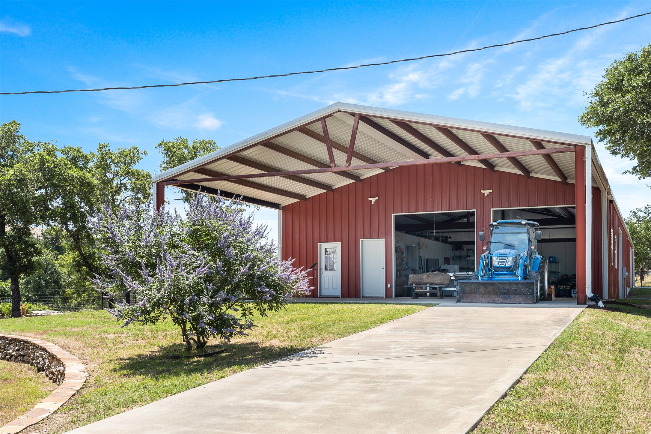 main property photo 35