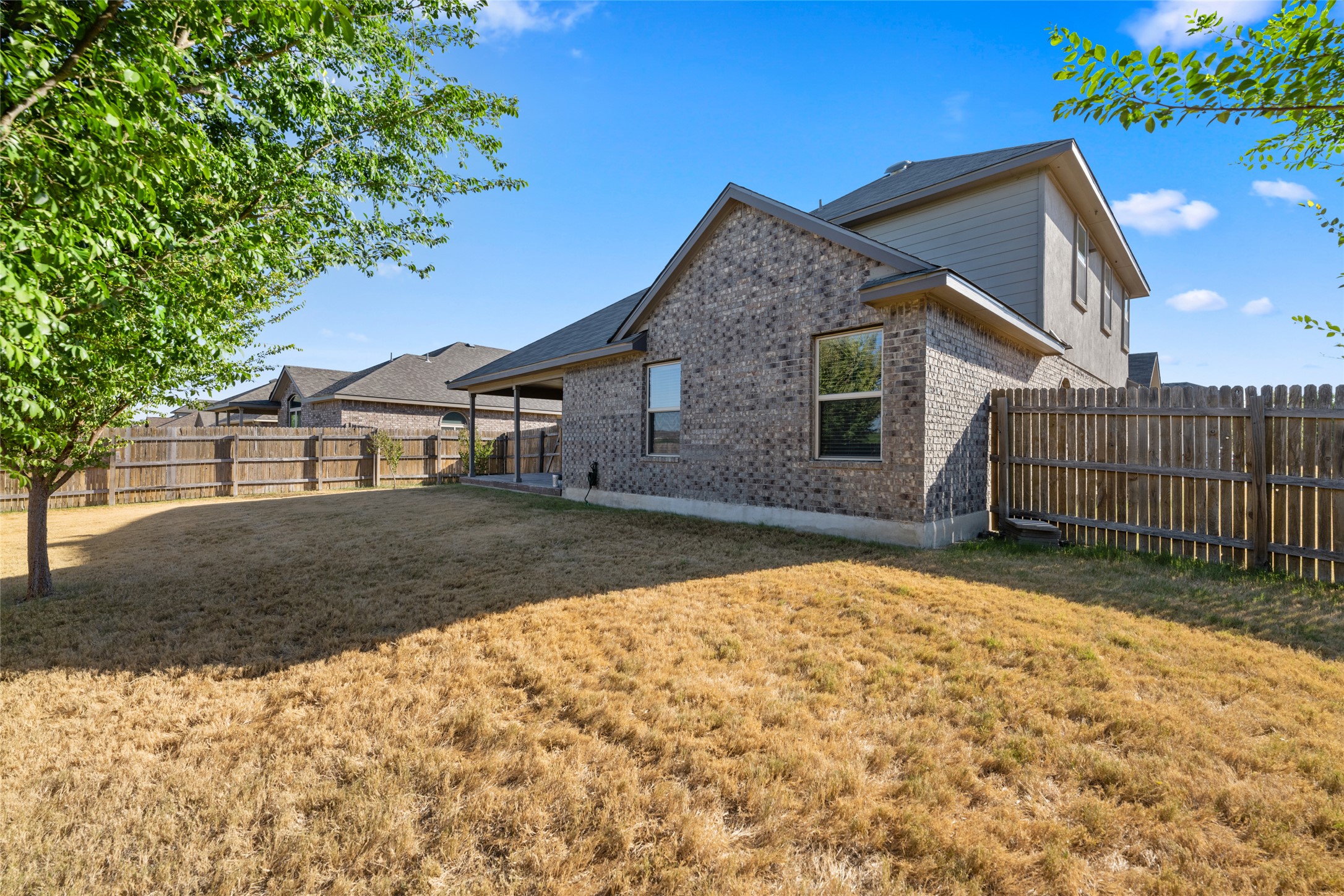 main property photo 38