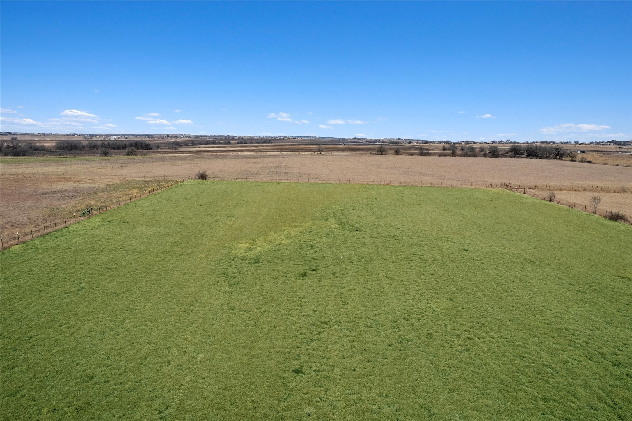 main property photo 11