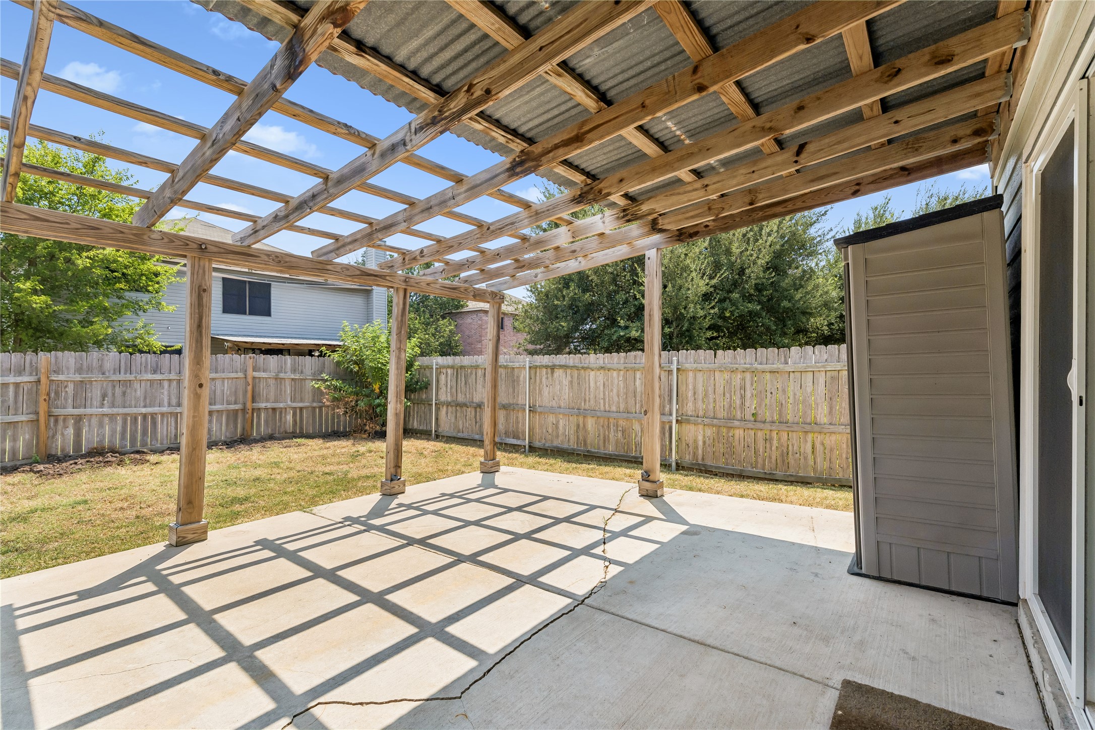 main property photo 20