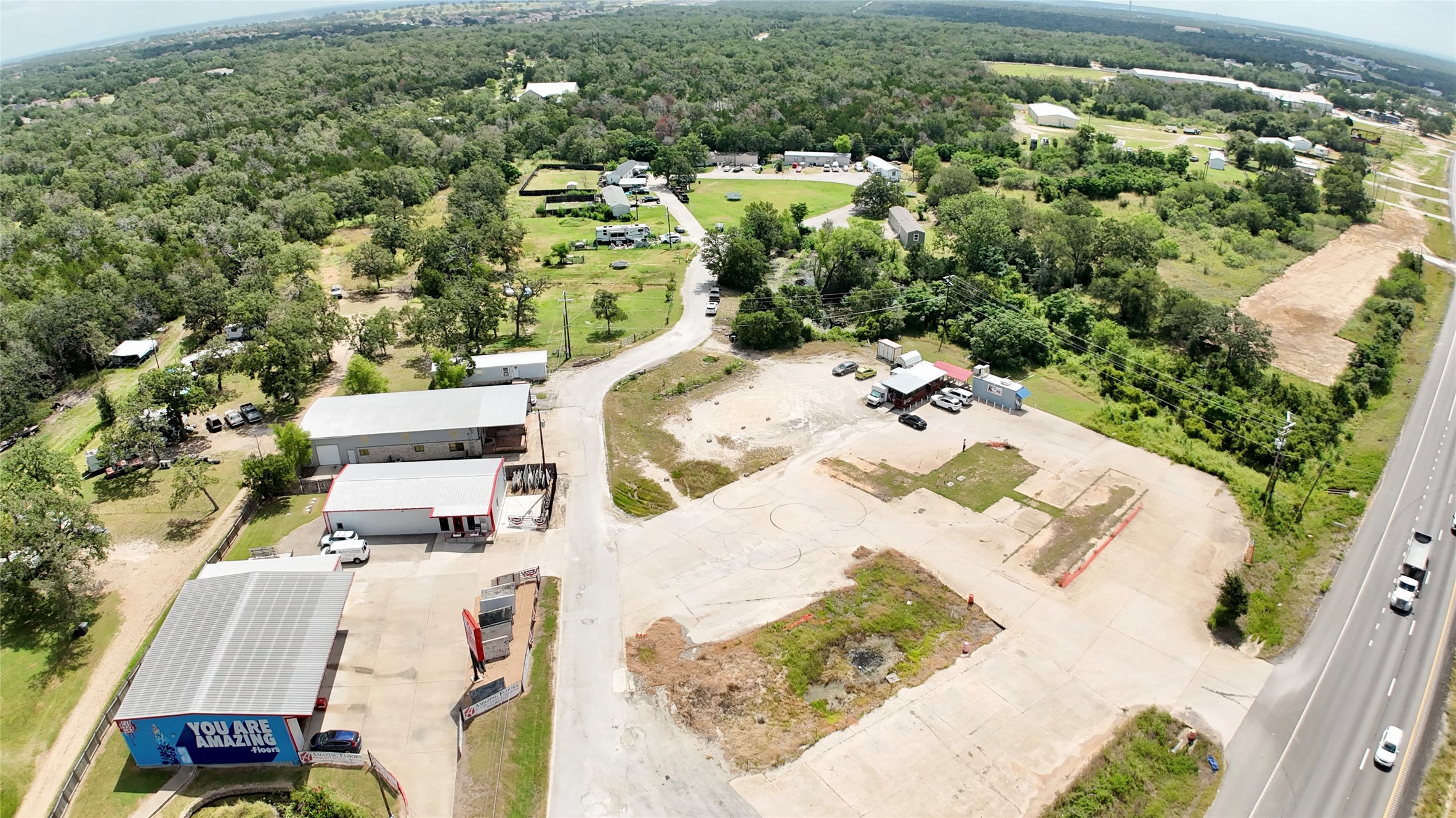 main property photo 4