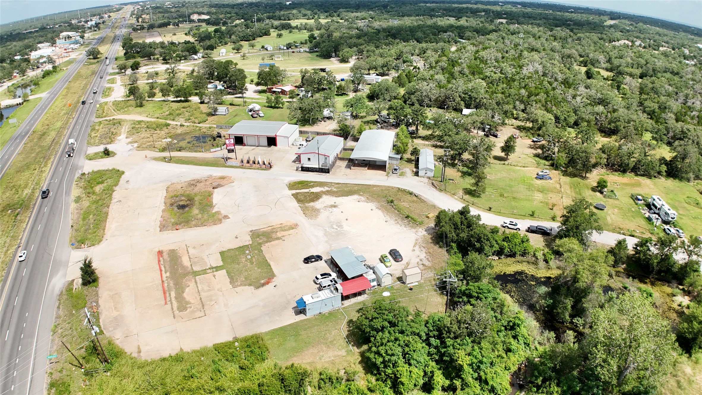 main property photo 7