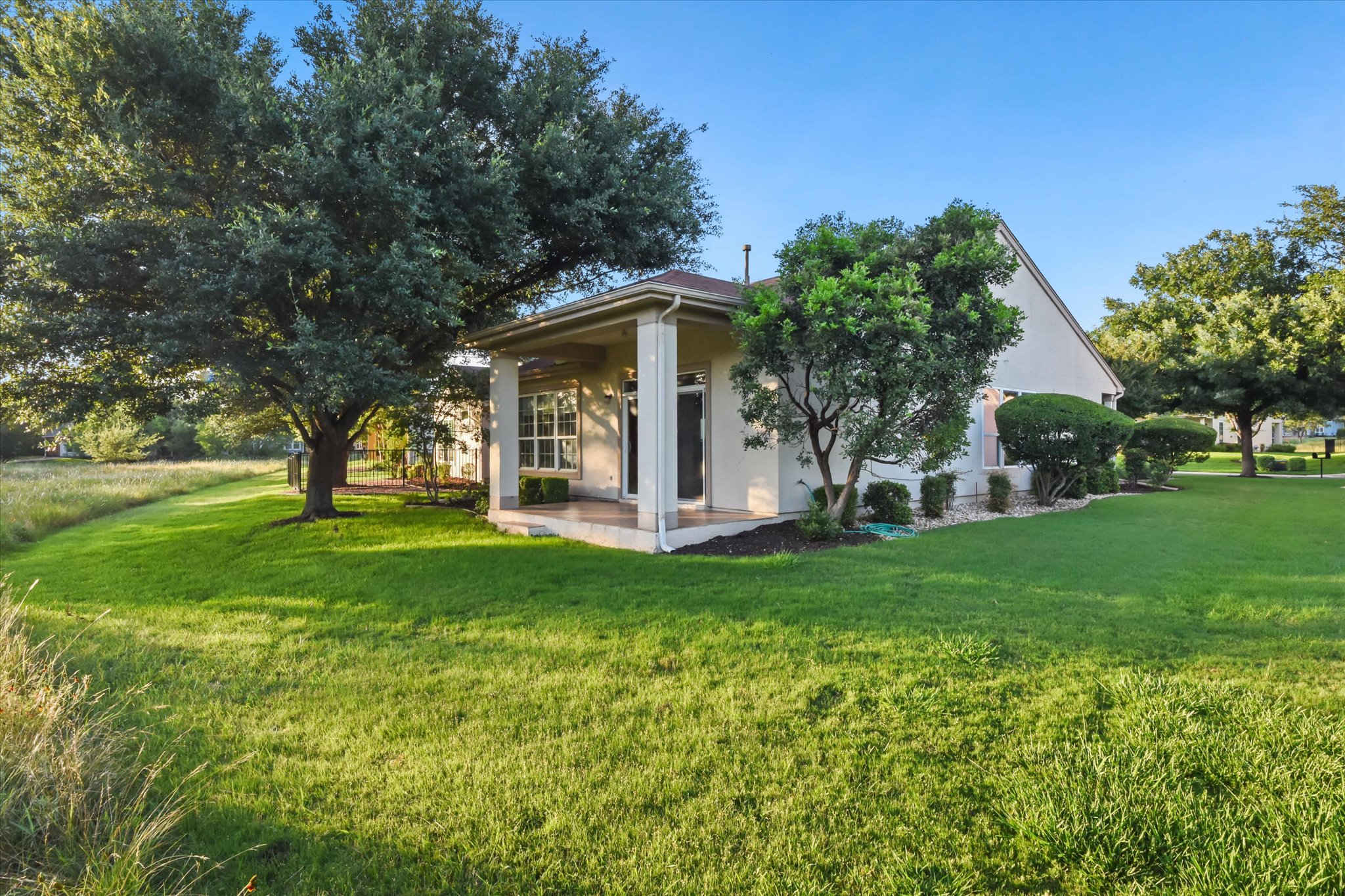 main property photo 23