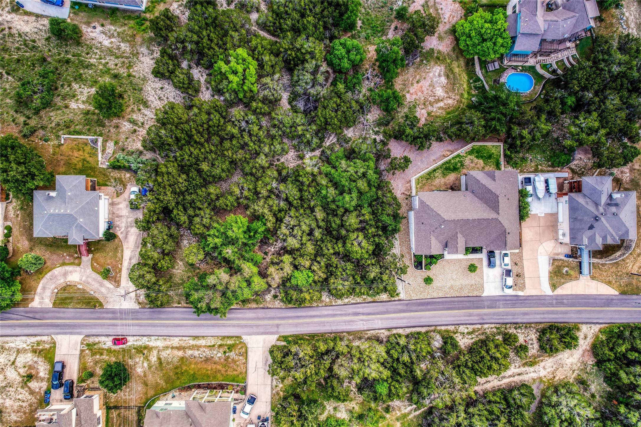 main property photo 13