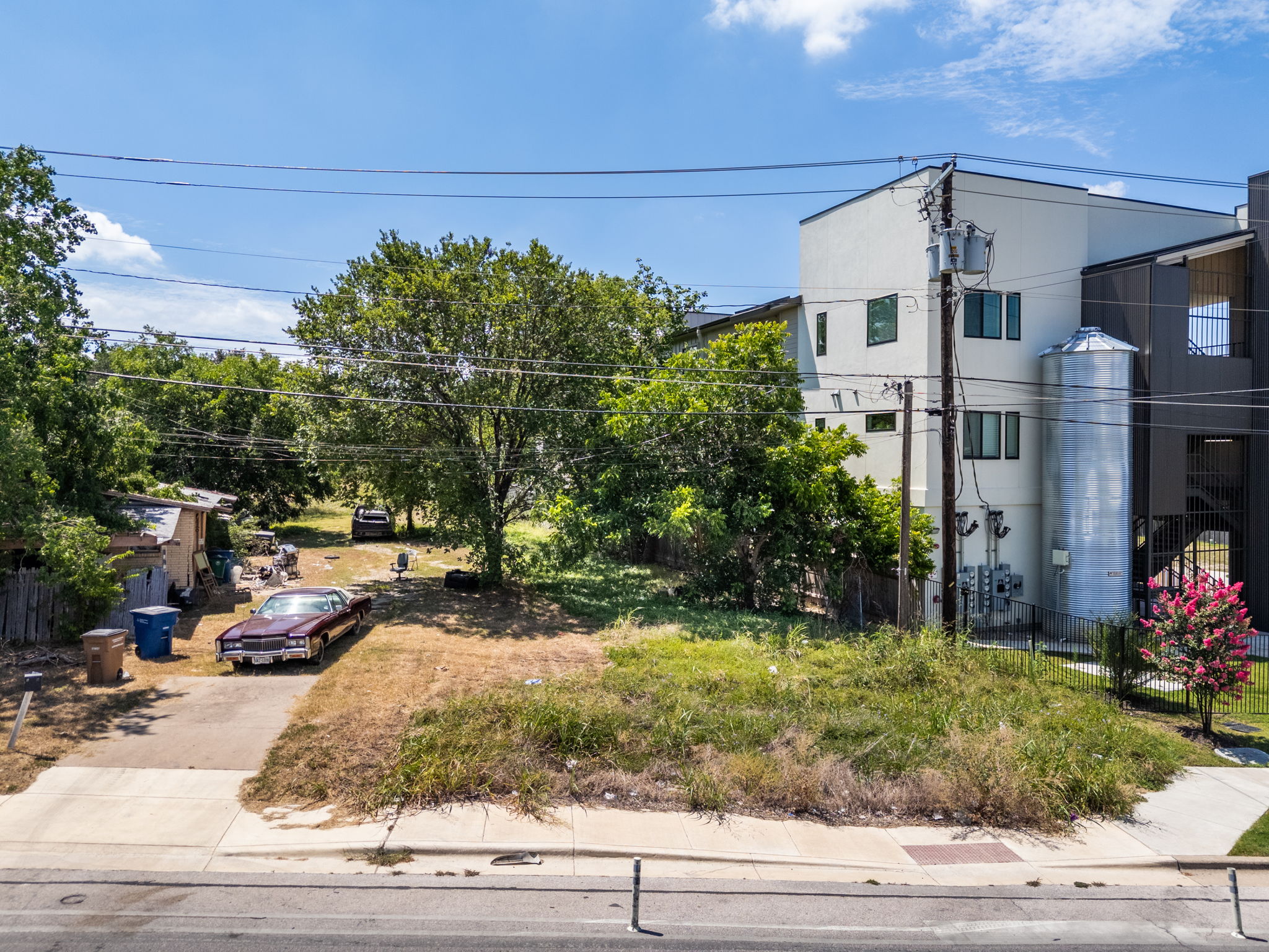 main property photo 12