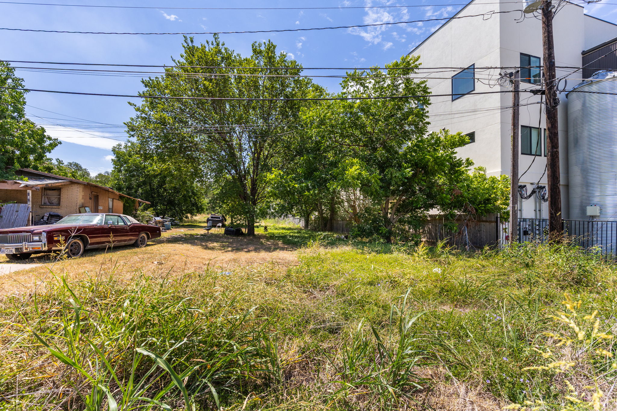 main property photo 14