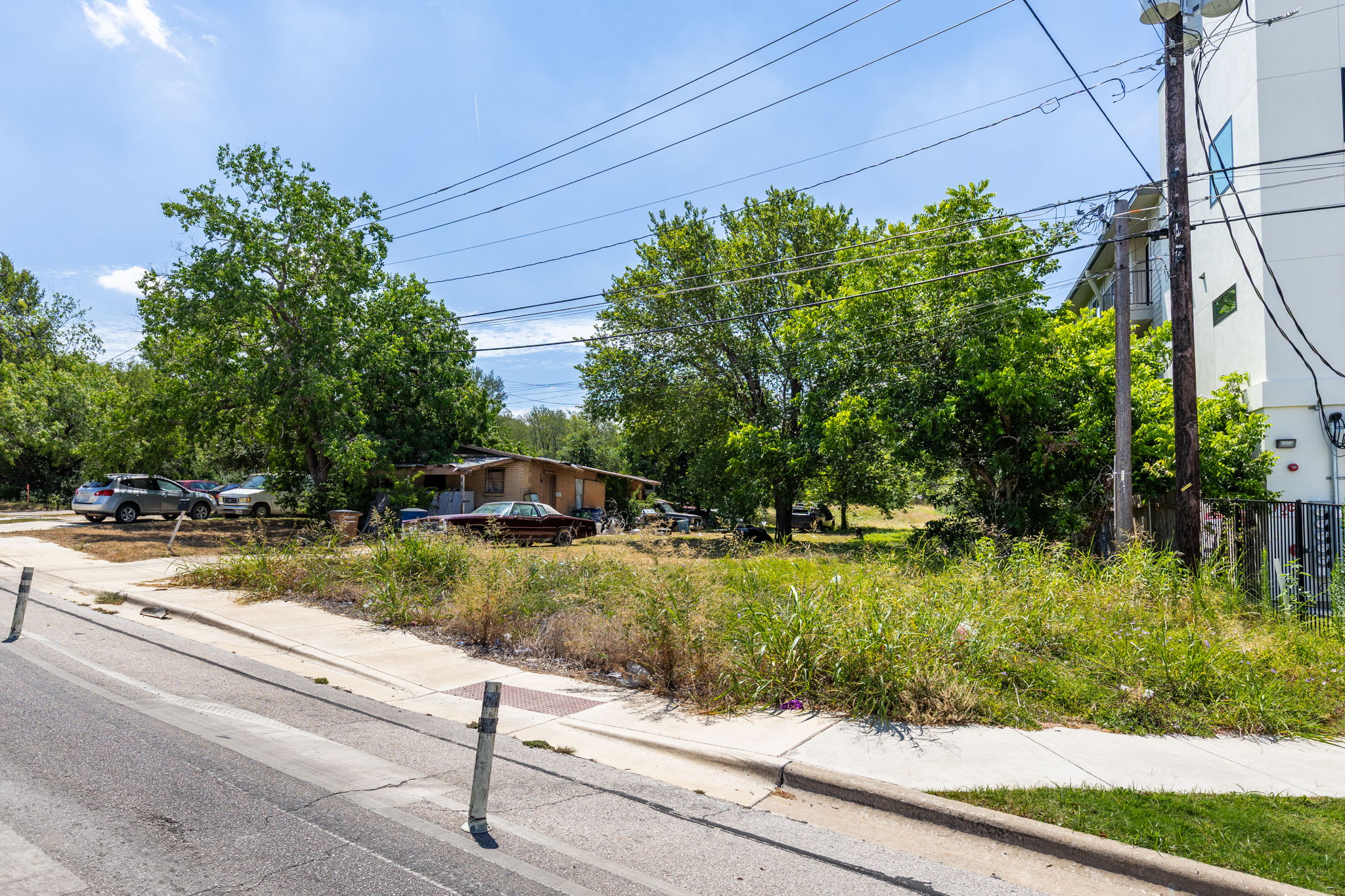 main property photo 15