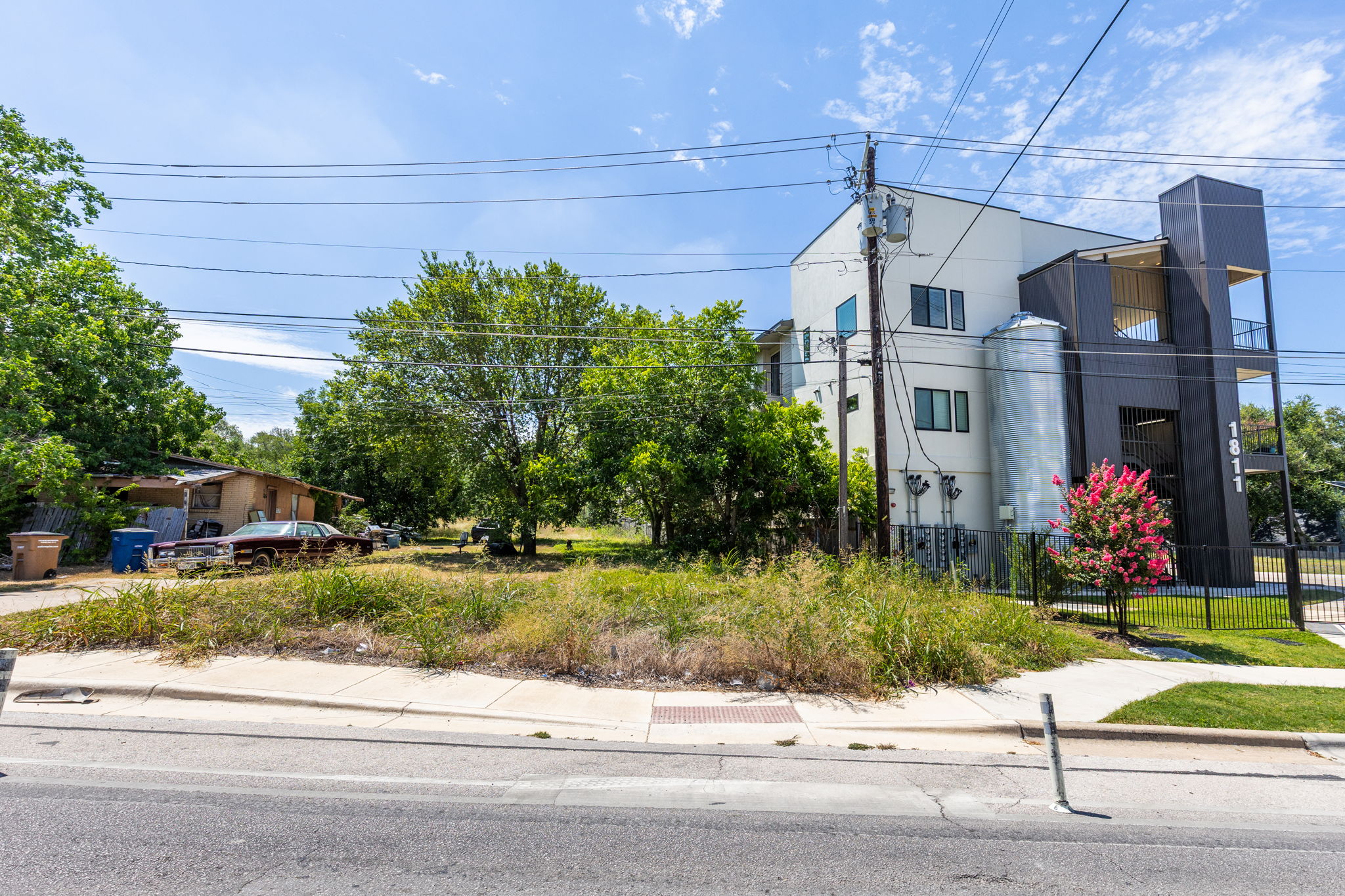 main property photo 19