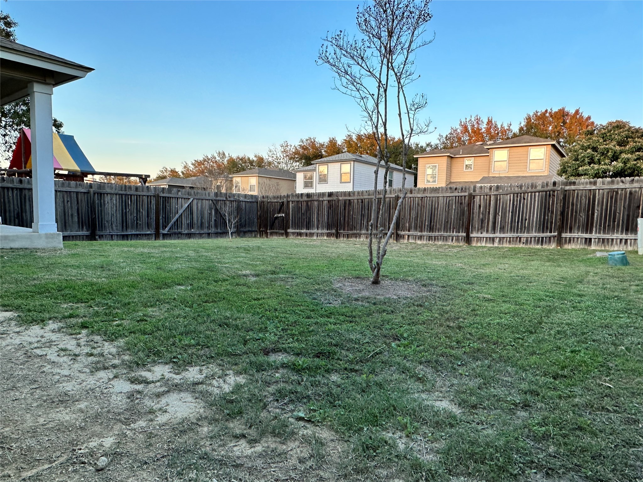 main property photo 34