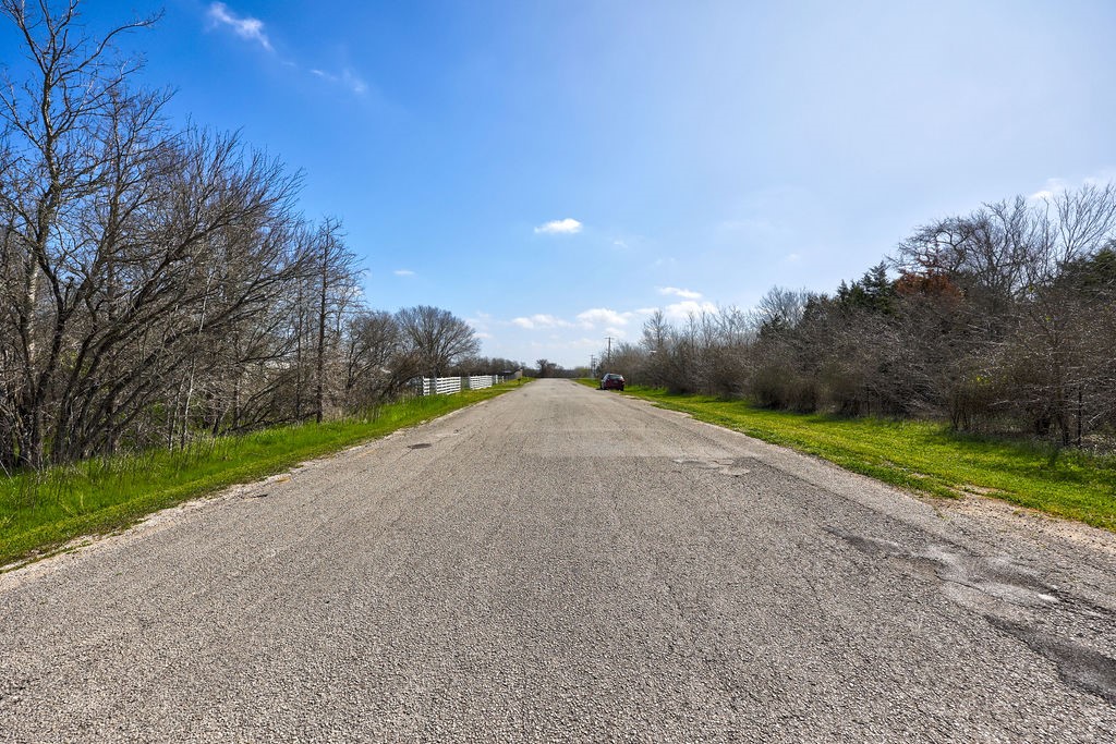 main property photo 33