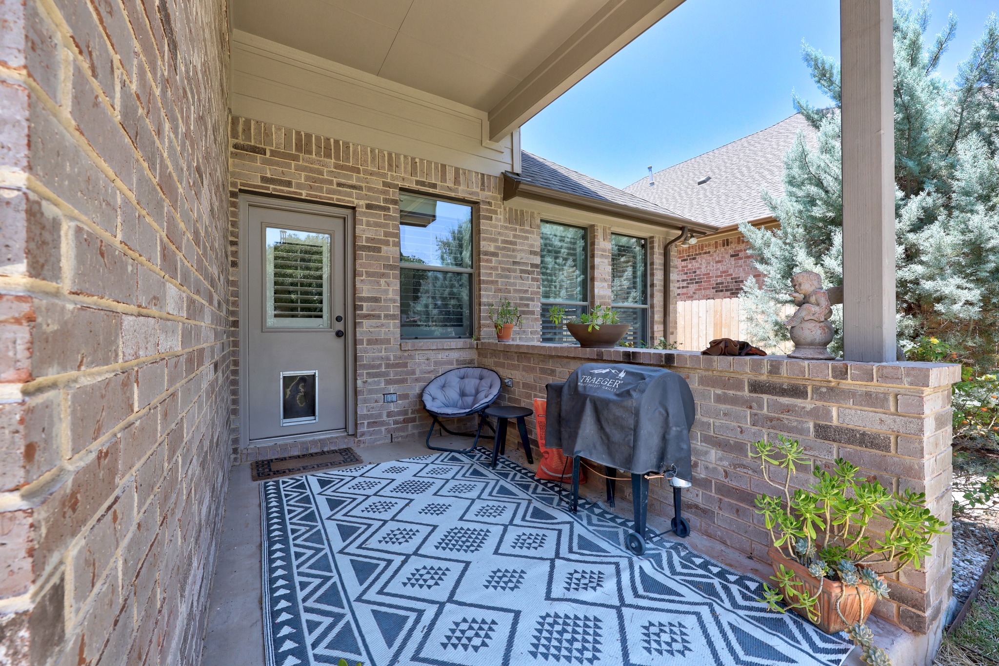 main property photo 27